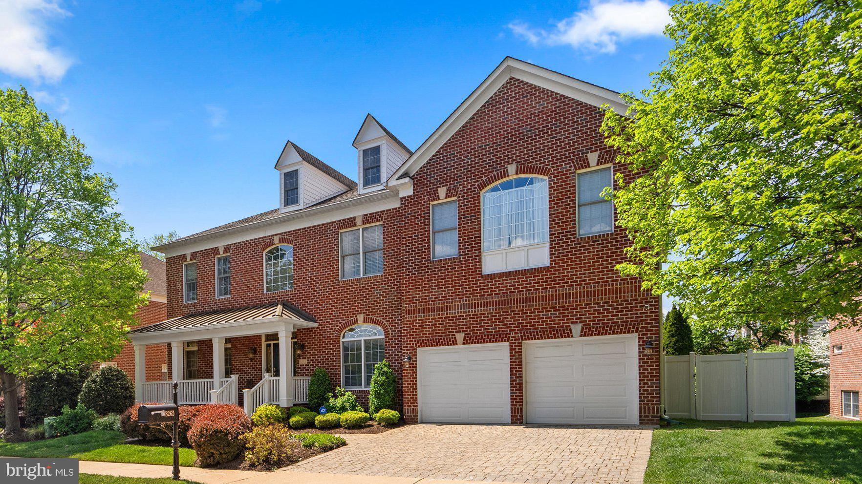 MADRILLON MANORS - Residential