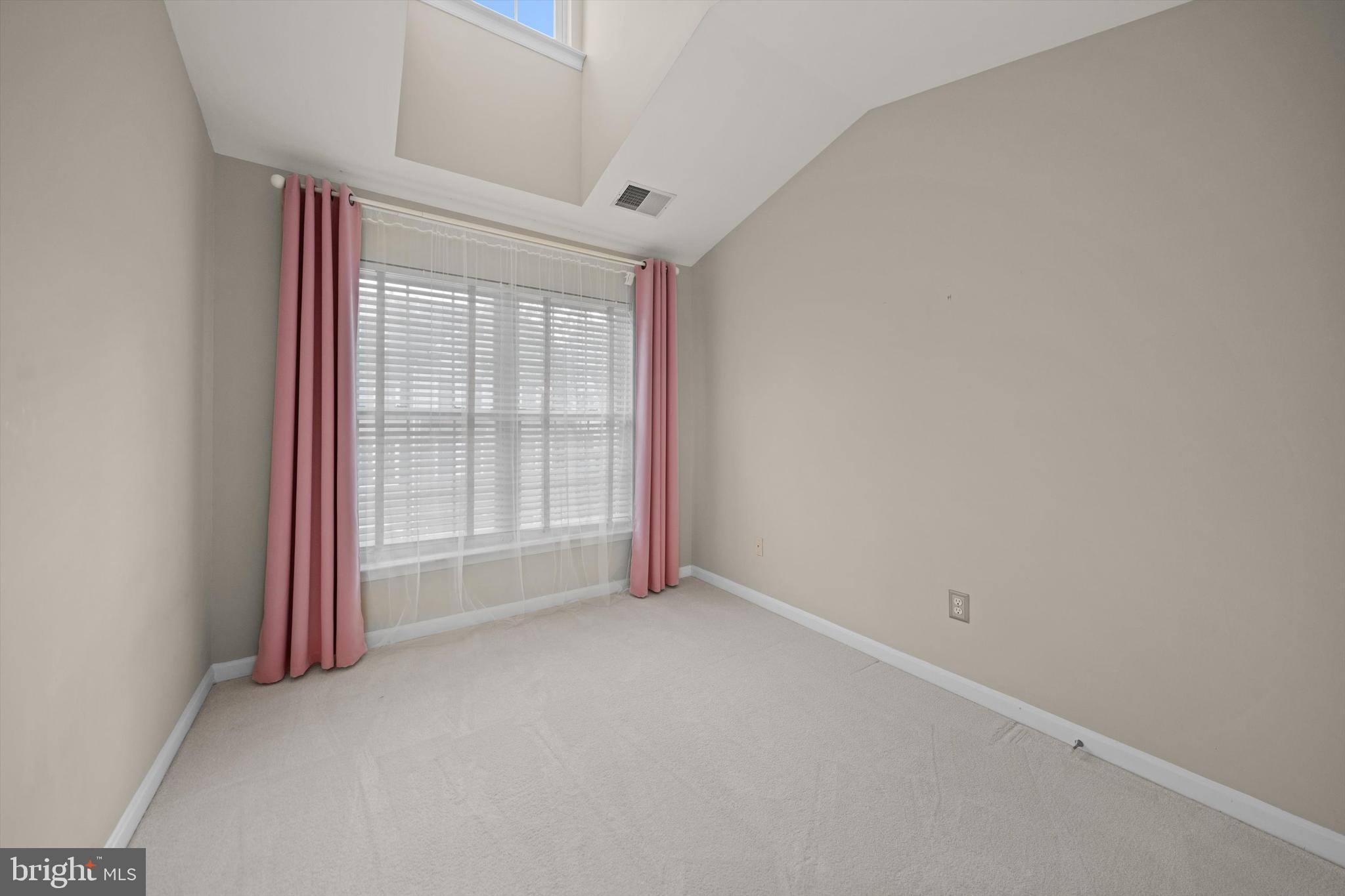 POTOMAC LAKES - Residential Lease