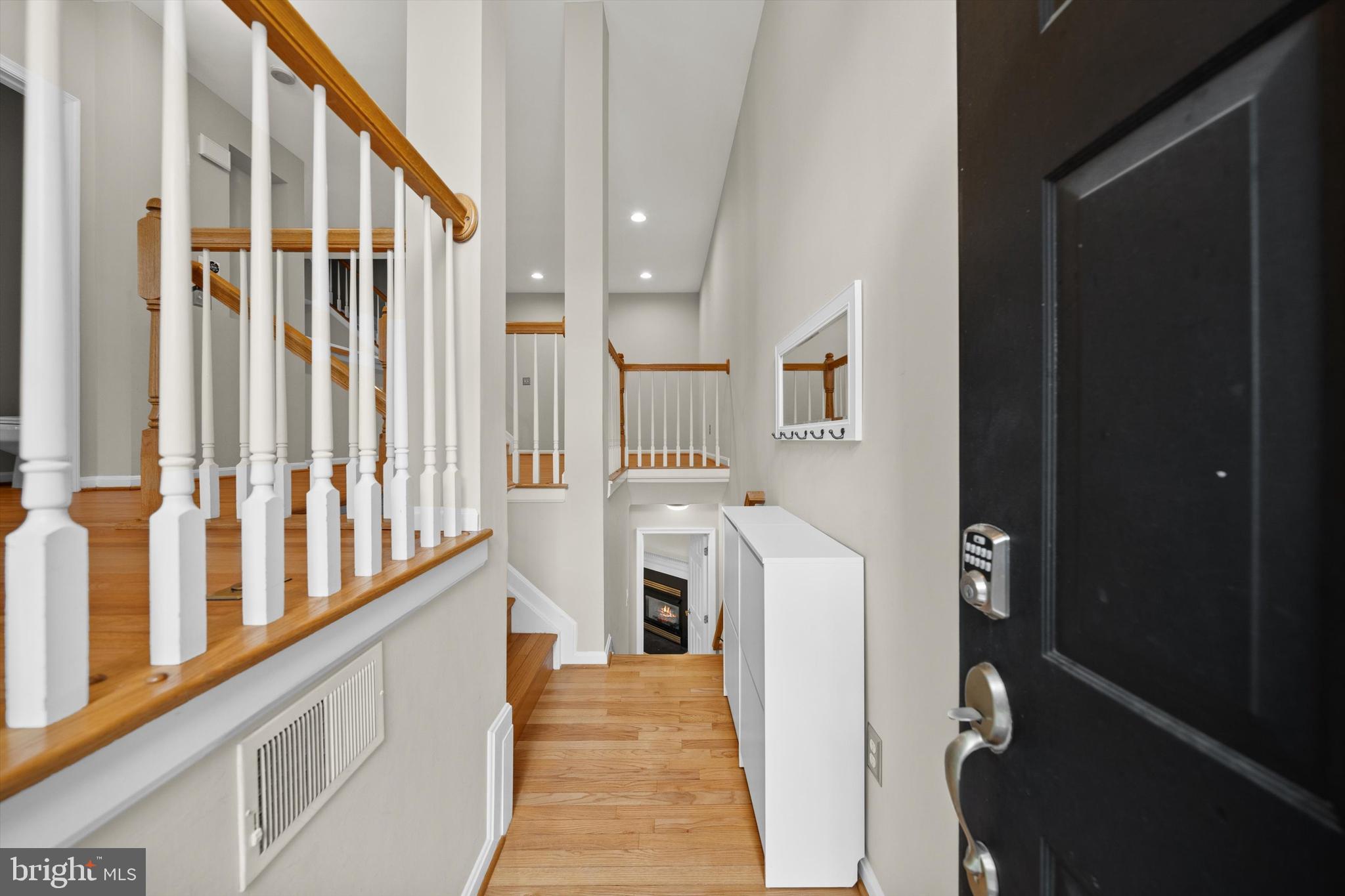 POTOMAC LAKES - Residential Lease