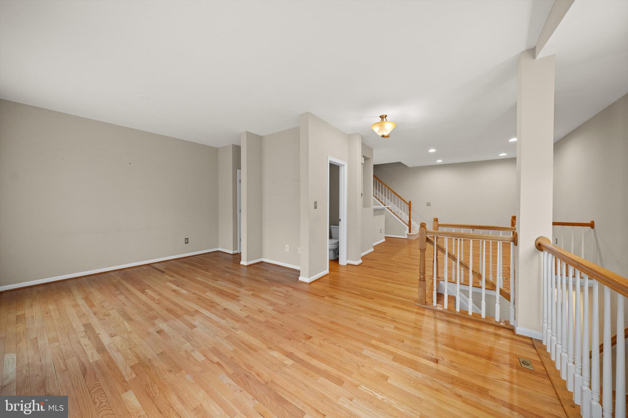 POTOMAC LAKES - Residential Lease