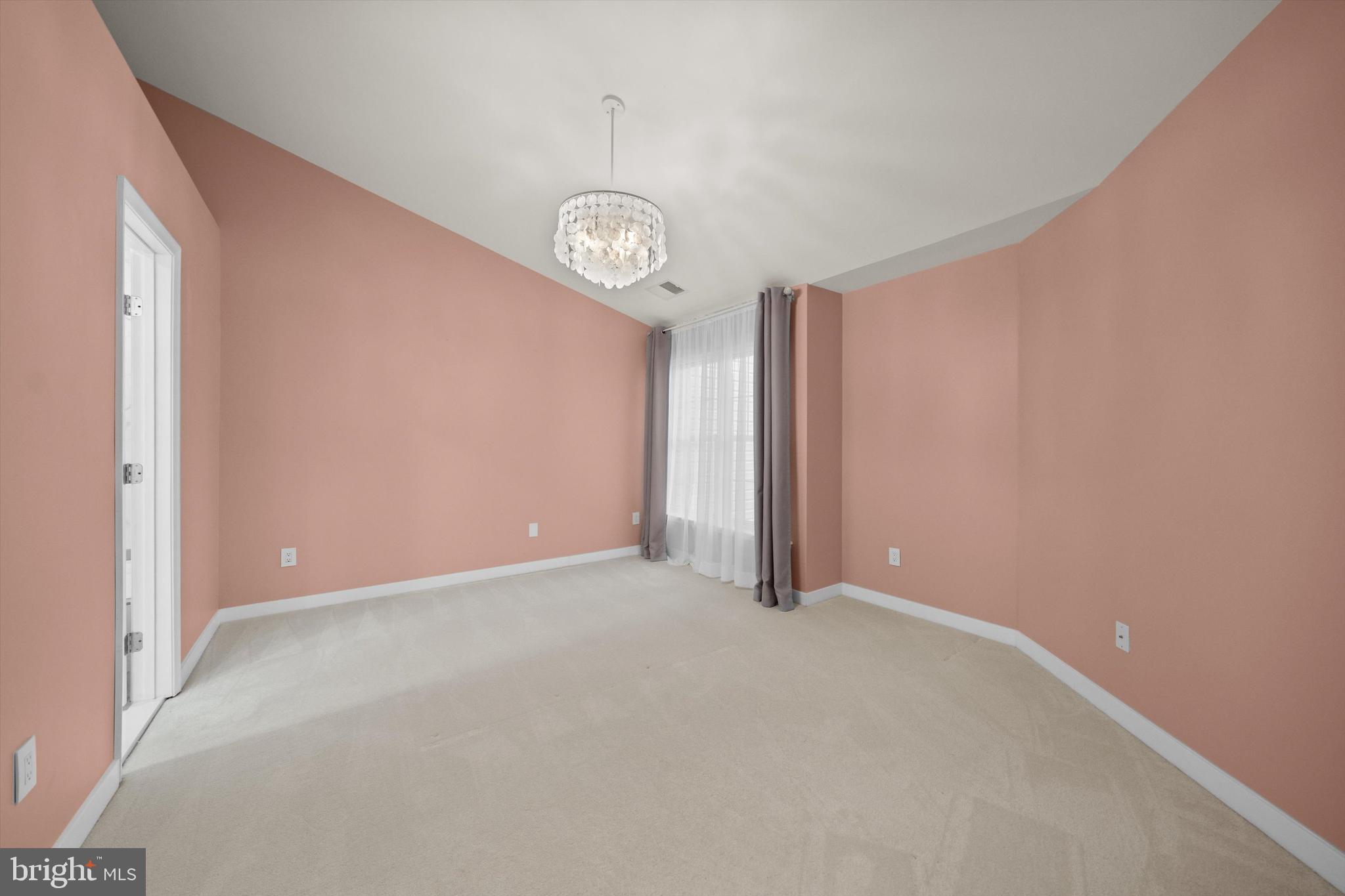 POTOMAC LAKES - Residential Lease