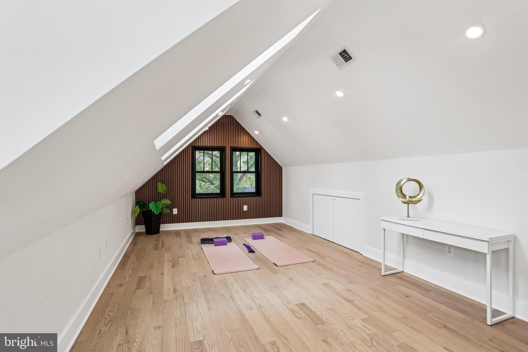 TAKOMA PARK - Residential