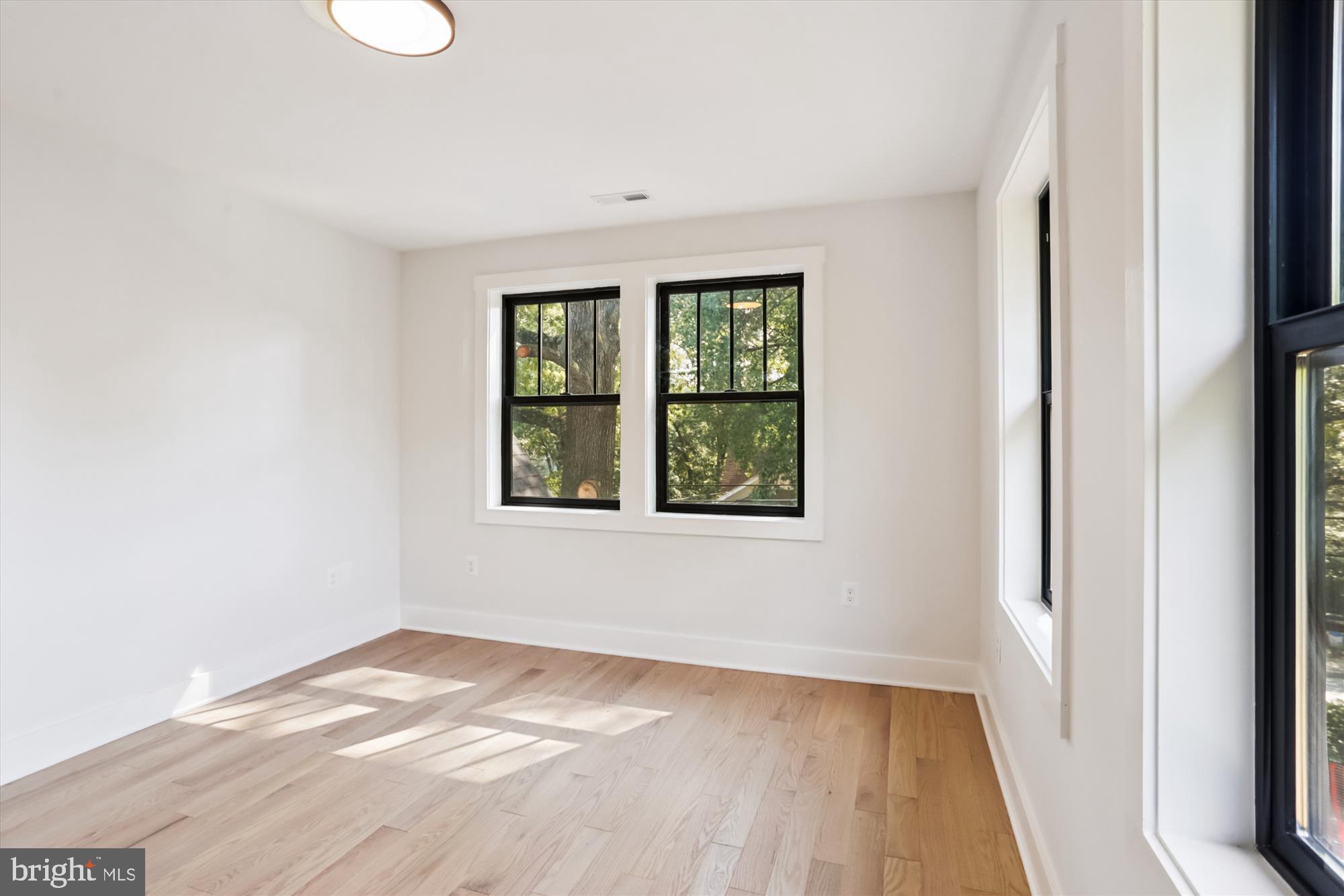 TAKOMA PARK - Residential