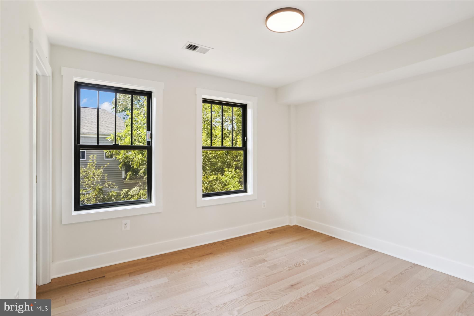 TAKOMA PARK - Residential