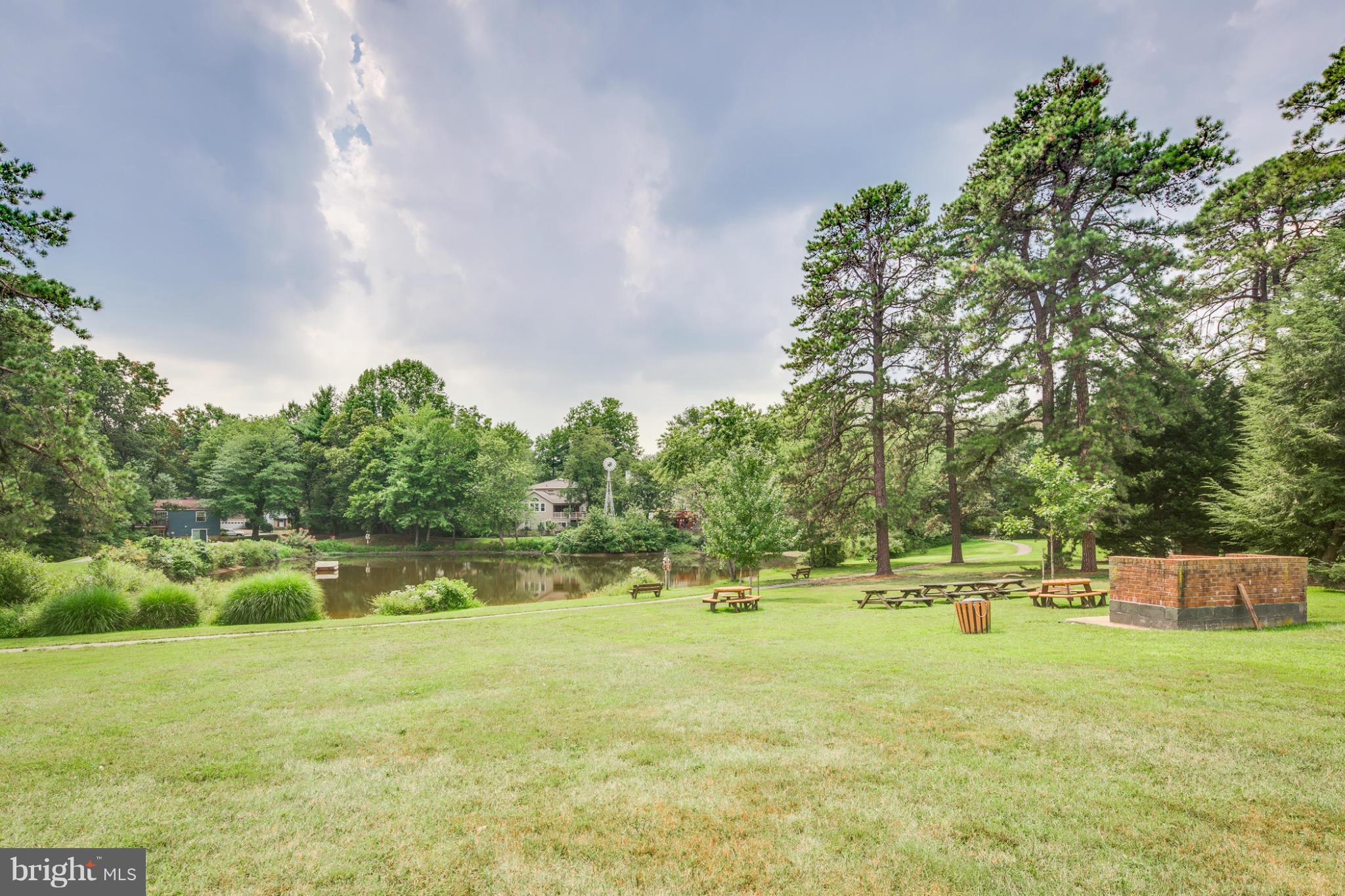 BURKE CENTRE - Residential