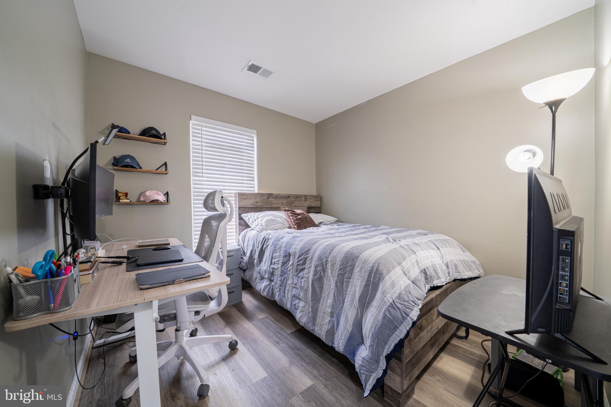 HAGERS CROSSING - Residential