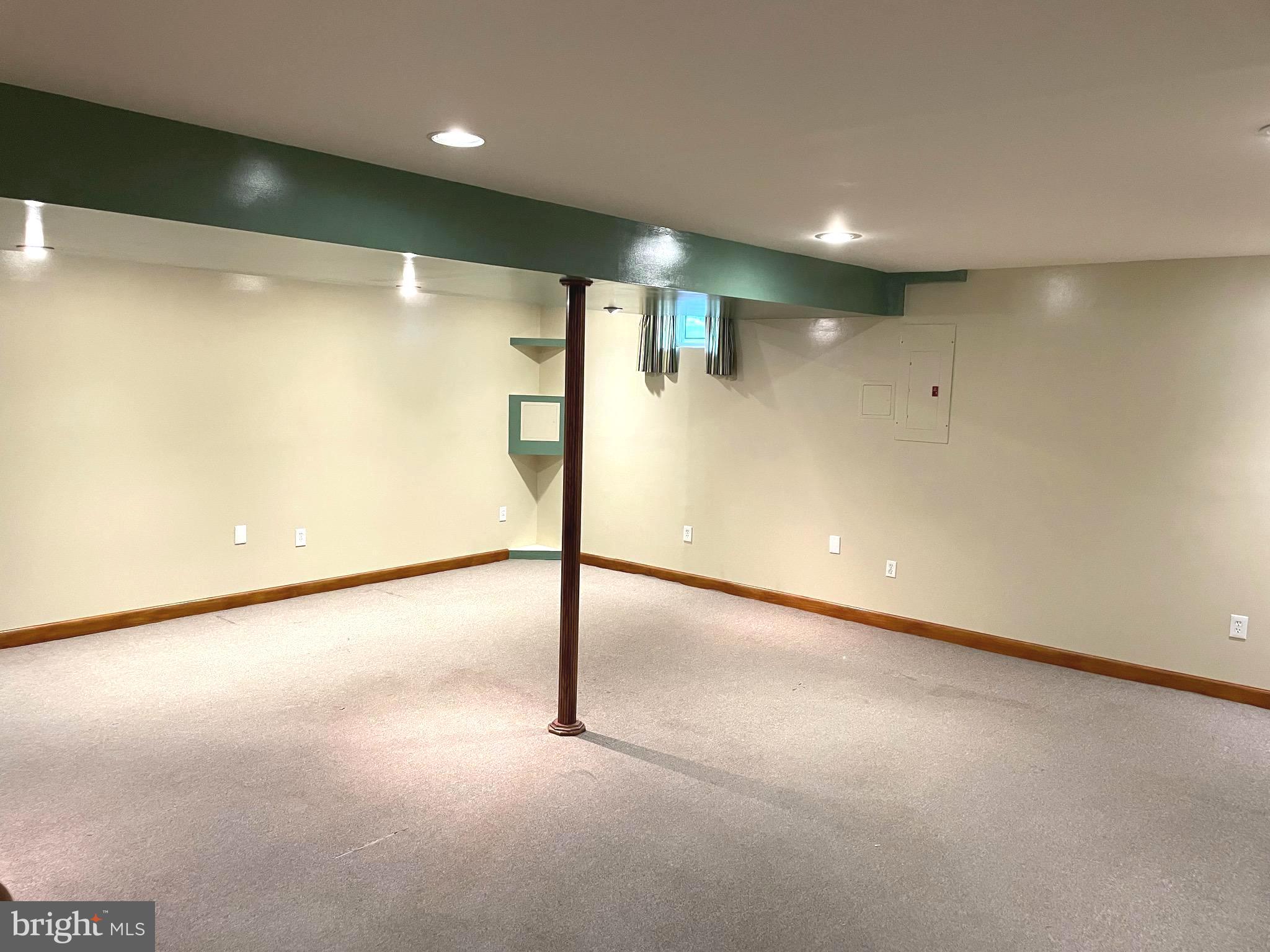 BERRYMANS HOLLOW - Residential