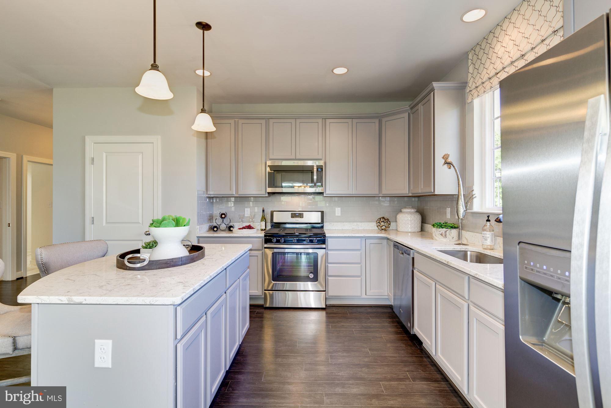 PELHAM PLACE - Residential