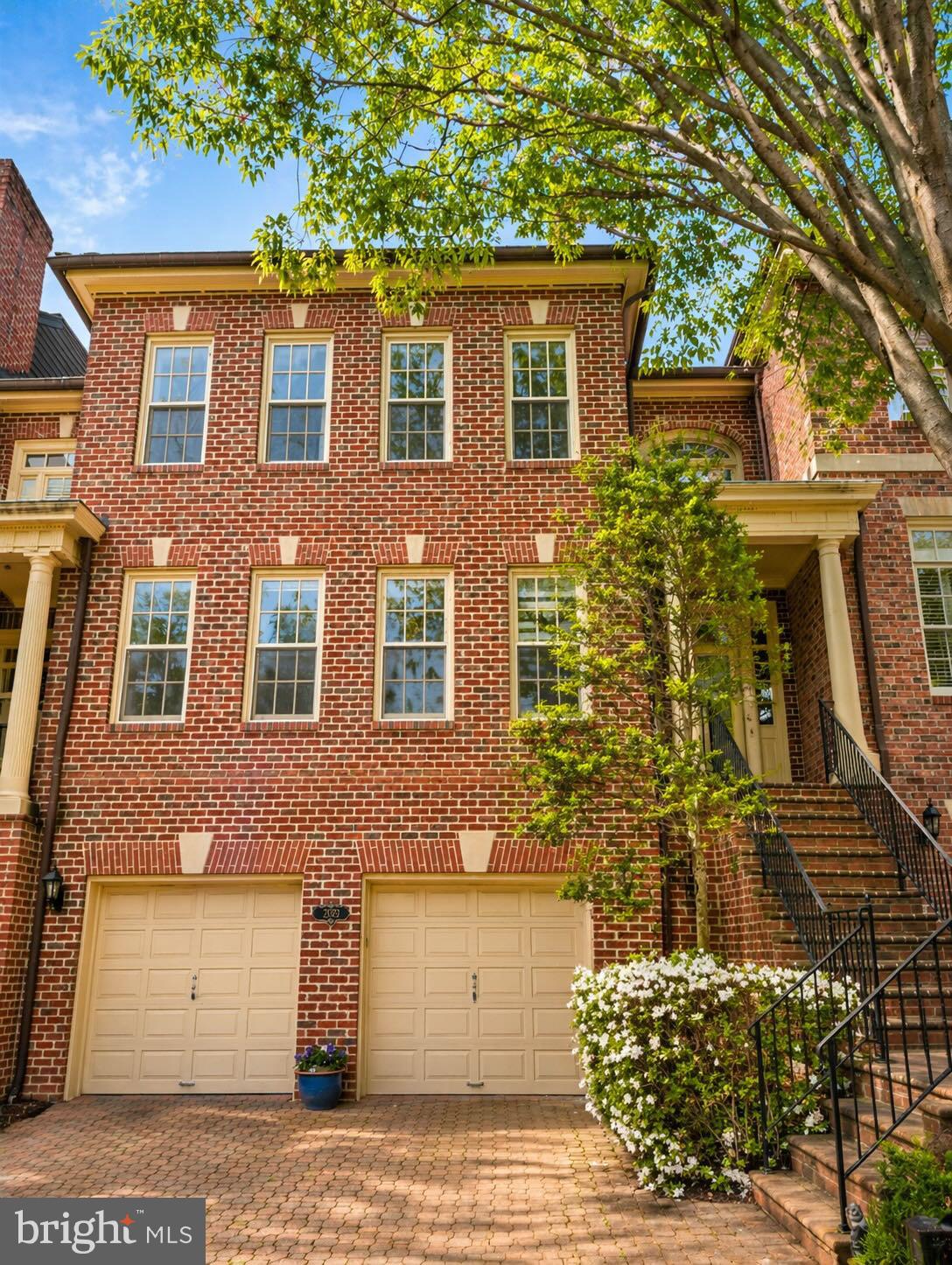 2029 MAYFAIR MCLEAN COURT