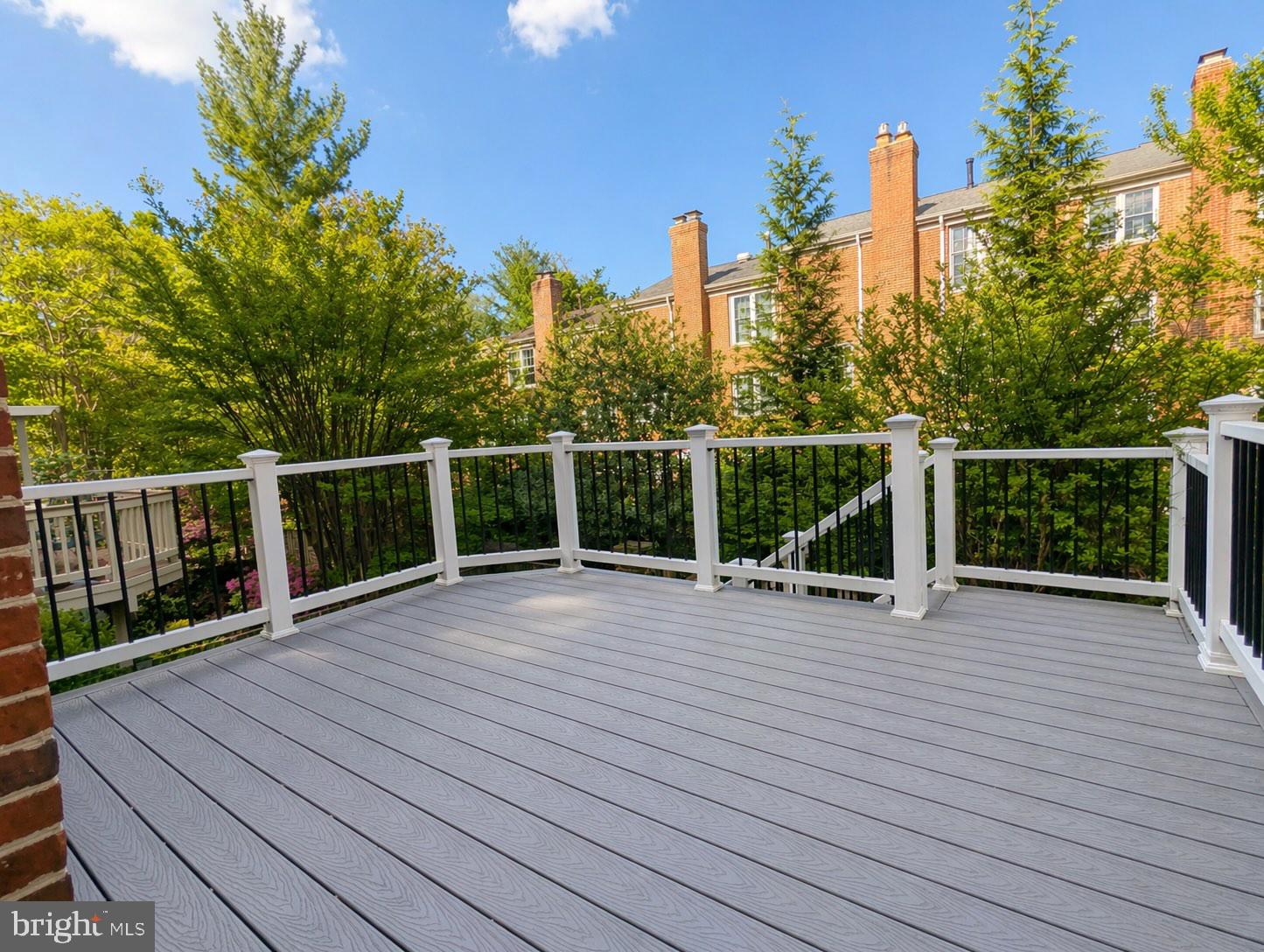 MAYFAIR OF MCLEAN - Residential