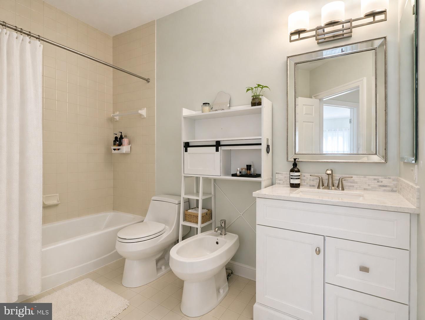 MAYFAIR OF MCLEAN - Residential