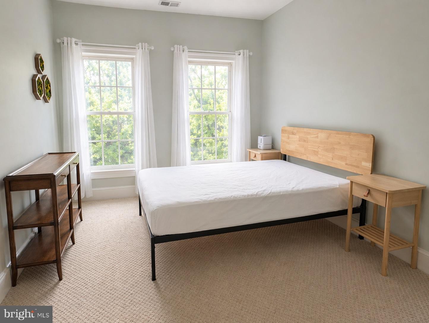 MAYFAIR OF MCLEAN - Residential