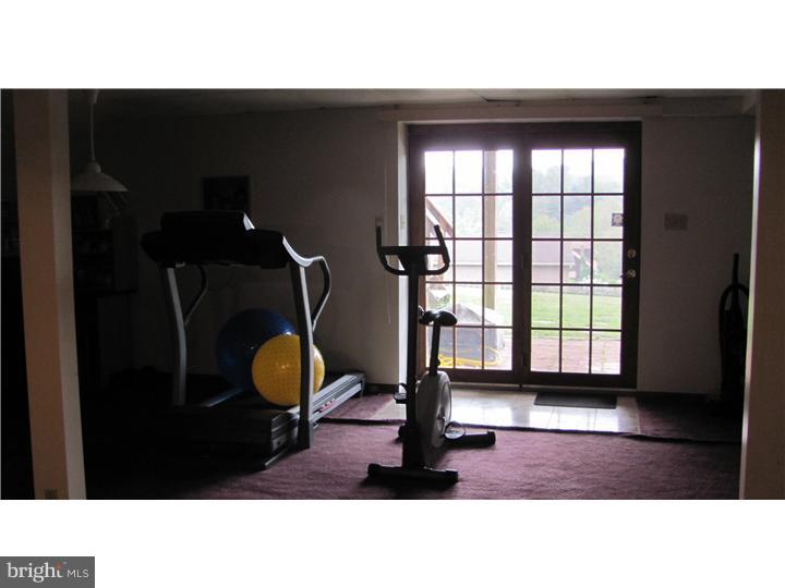 LAKE WYNONAH - Residential