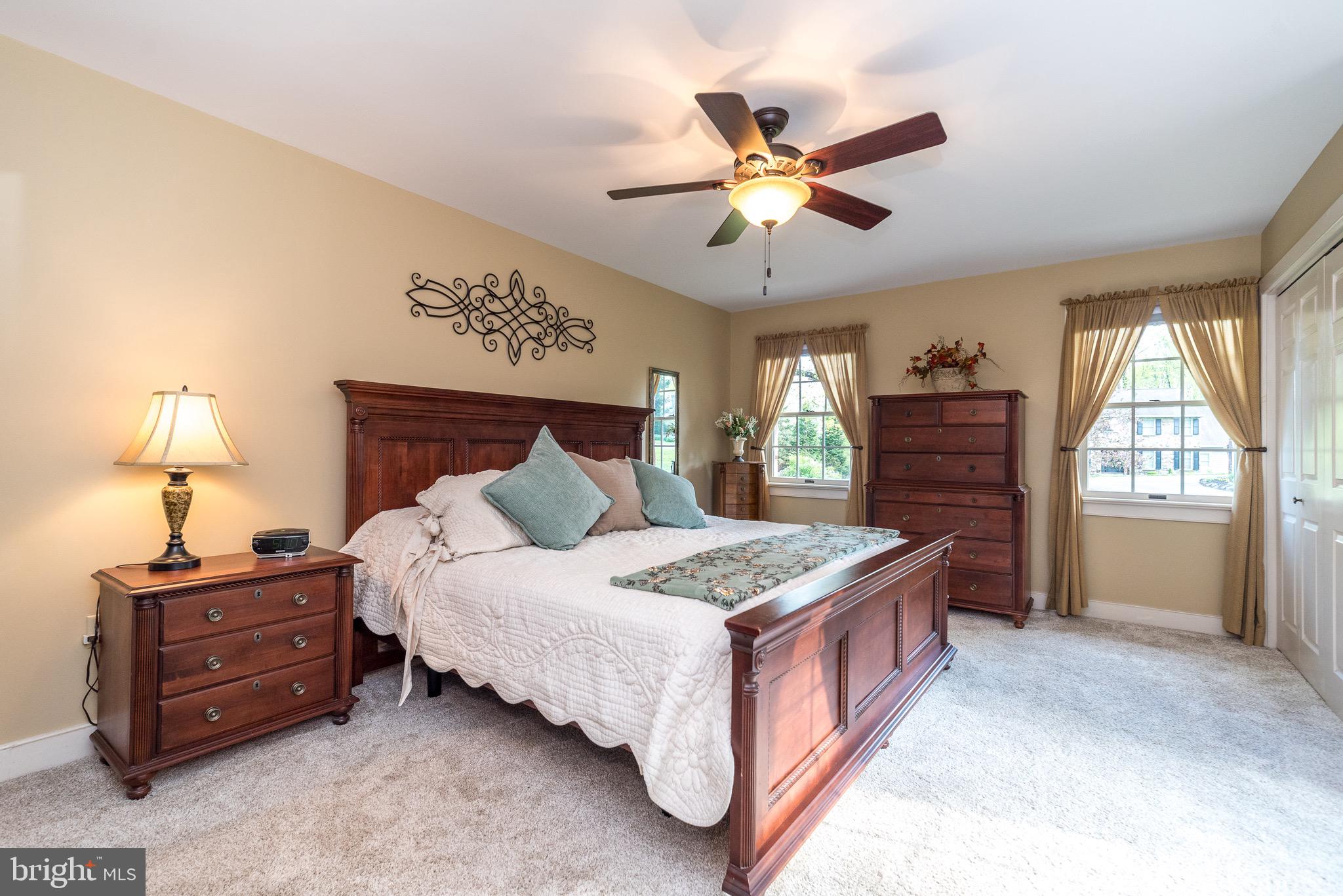 WHISPERING WOODS - Residential