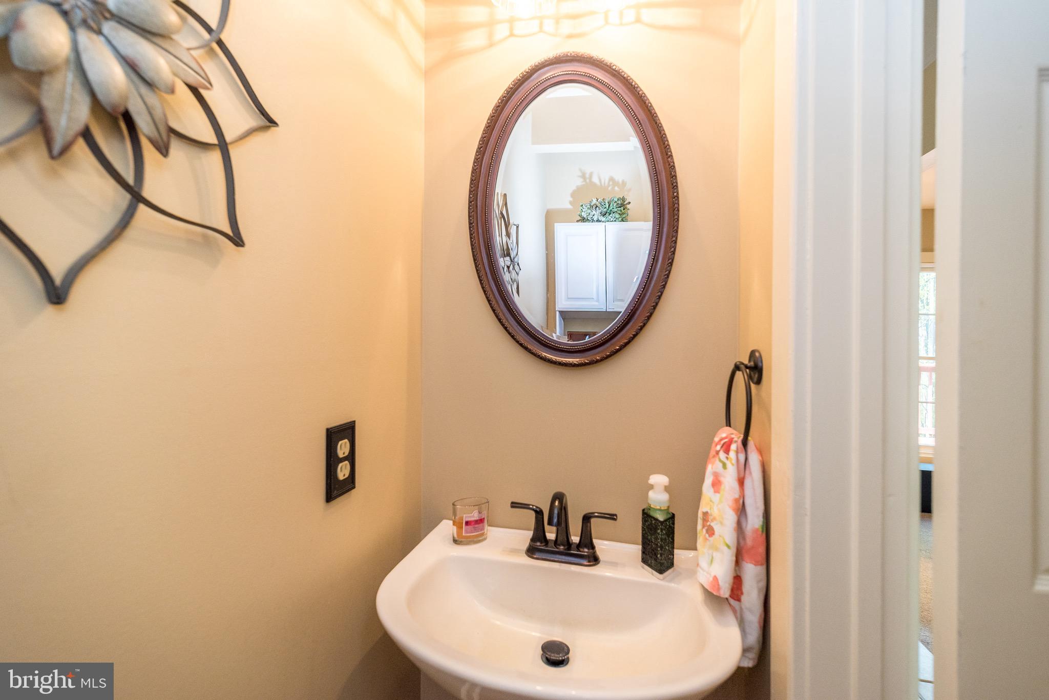 WHISPERING WOODS - Residential