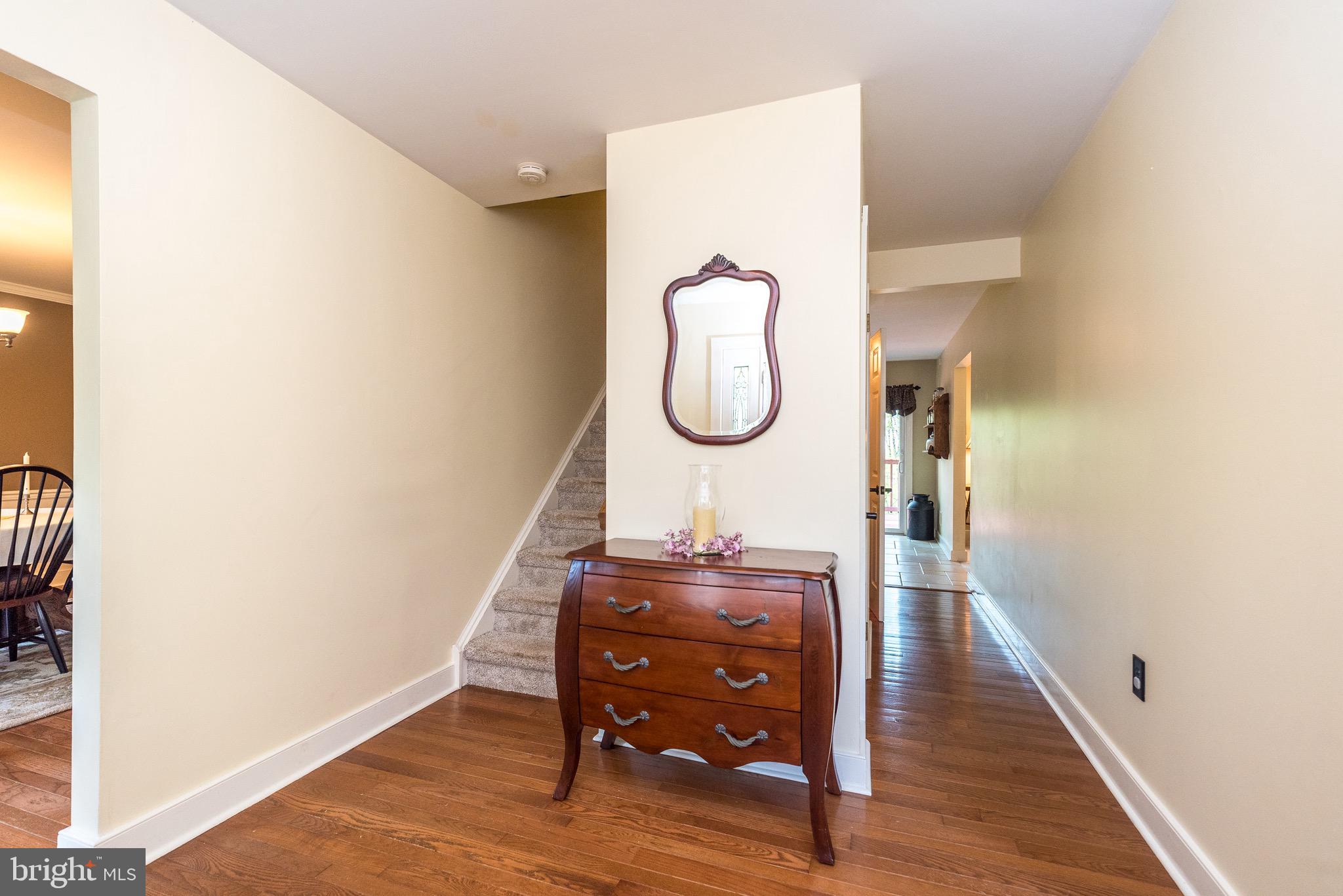 WHISPERING WOODS - Residential