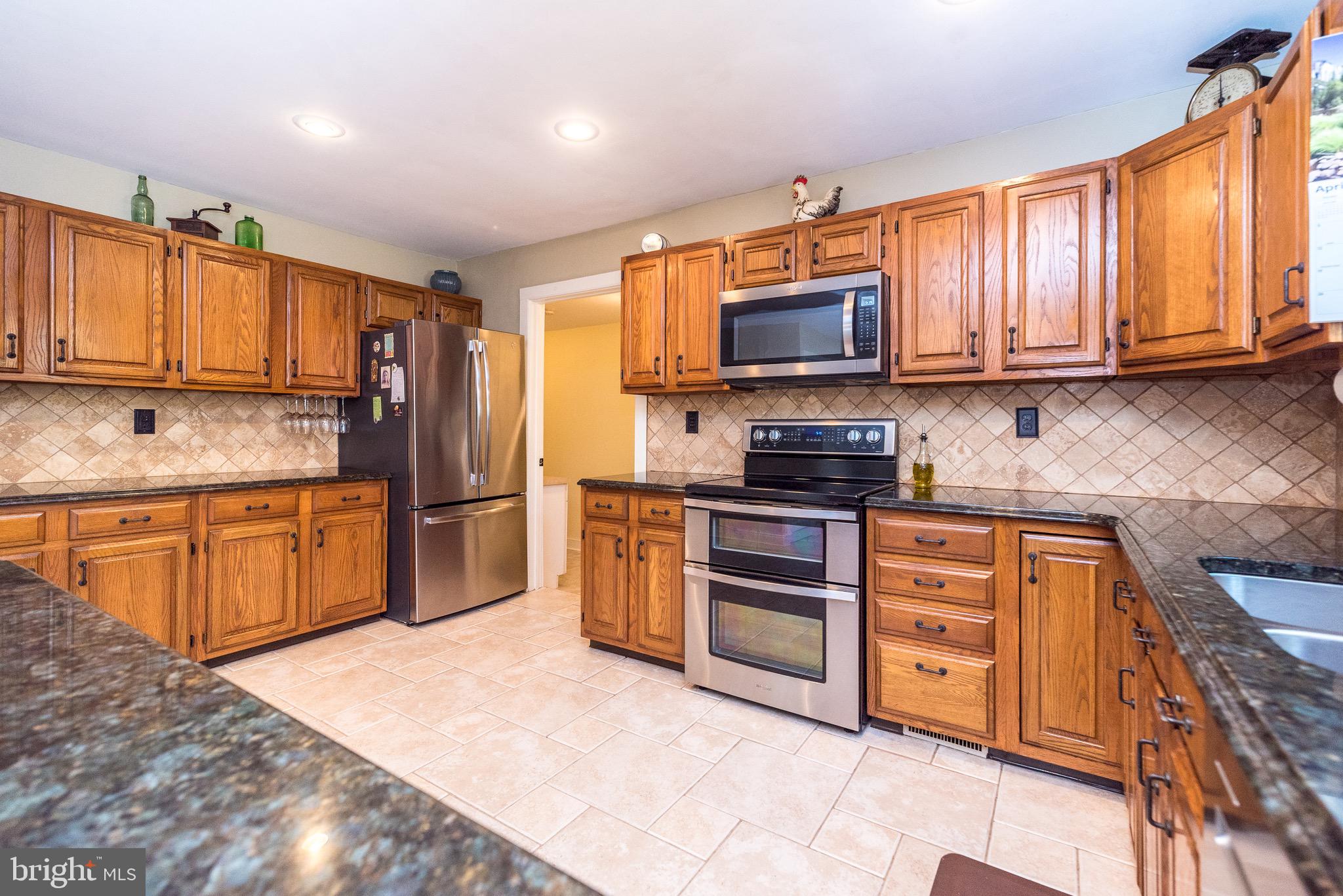 WHISPERING WOODS - Residential