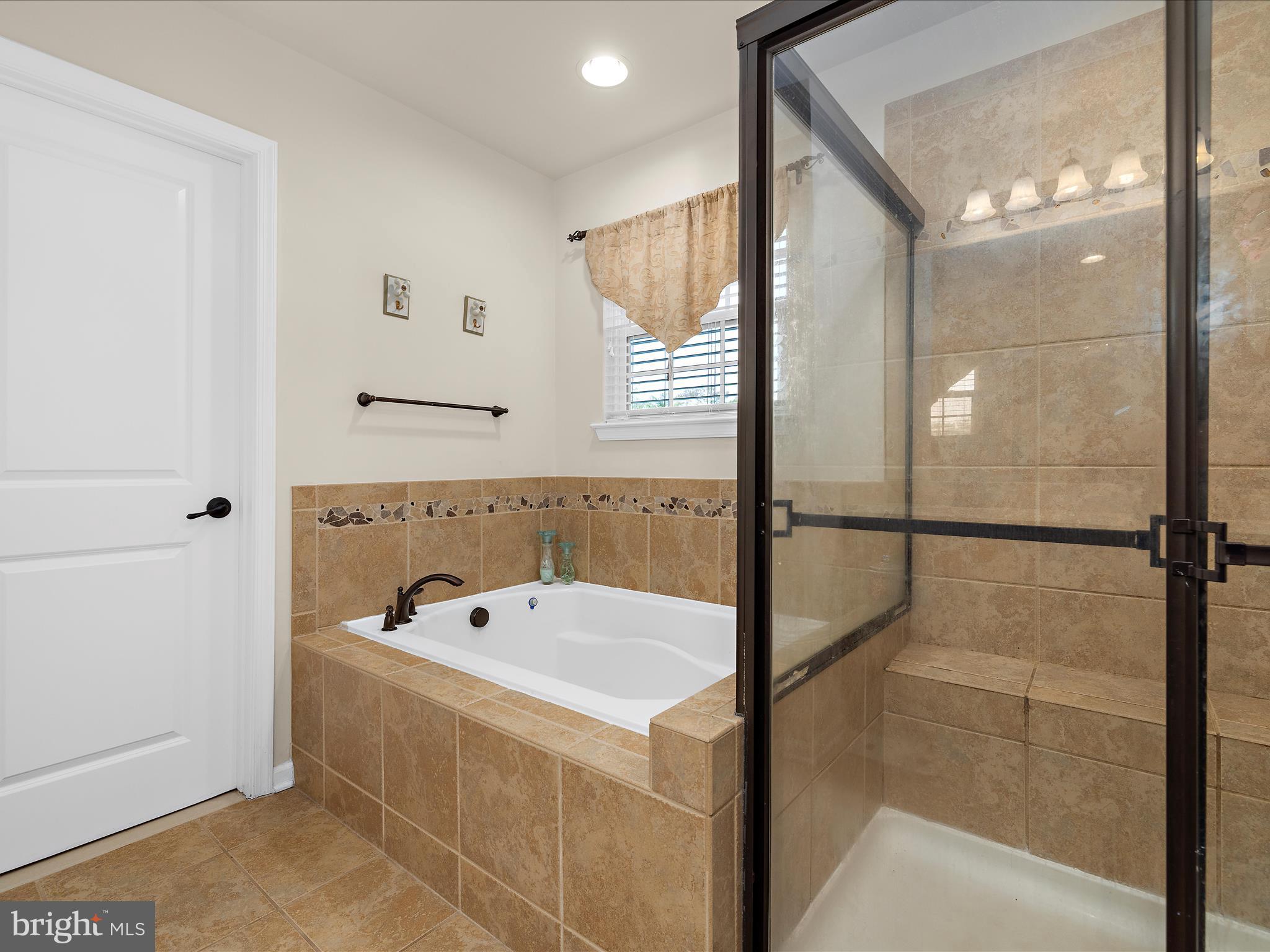 MEDLEY ESTATES - Residential