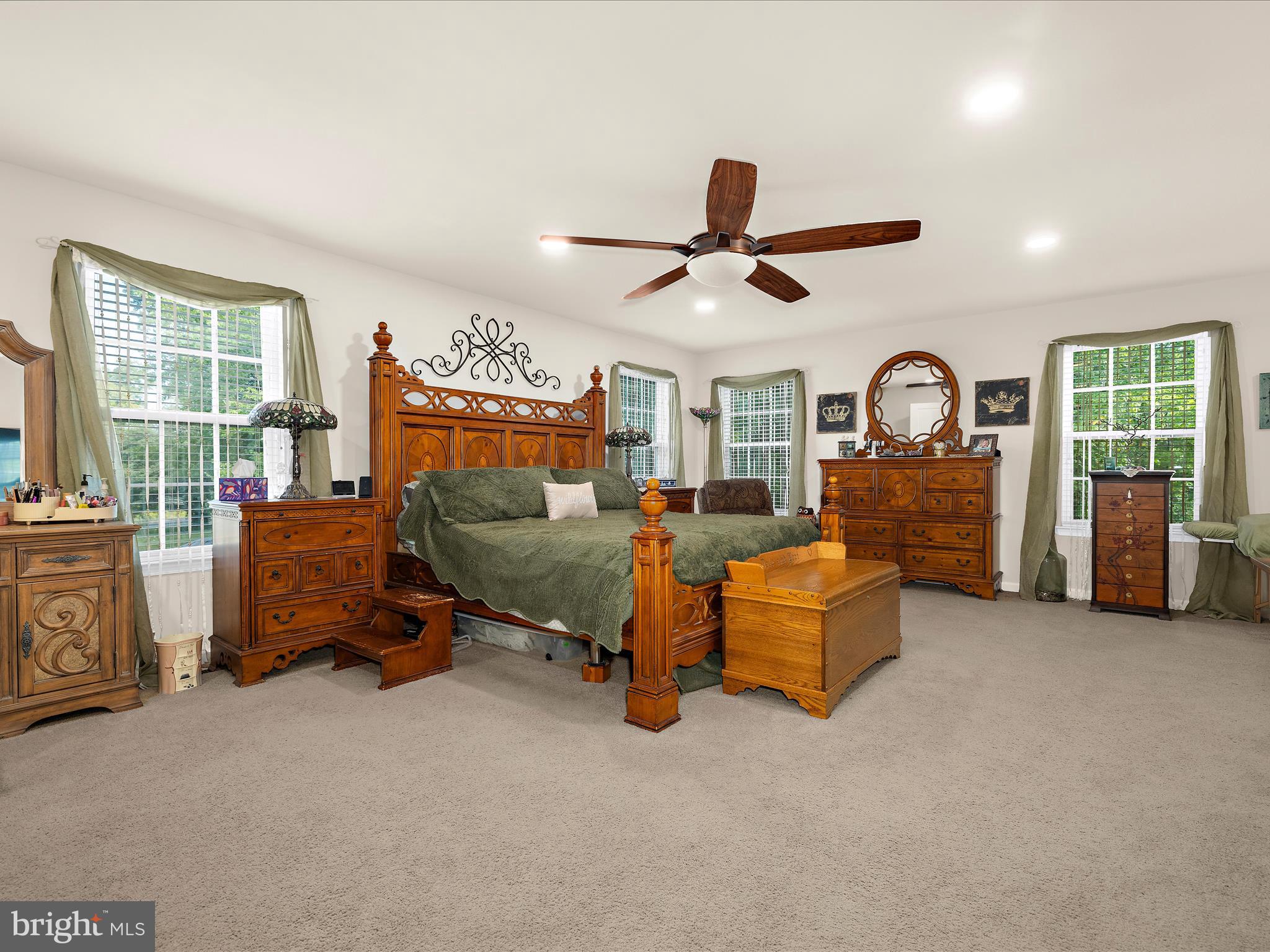 MEDLEY ESTATES - Residential