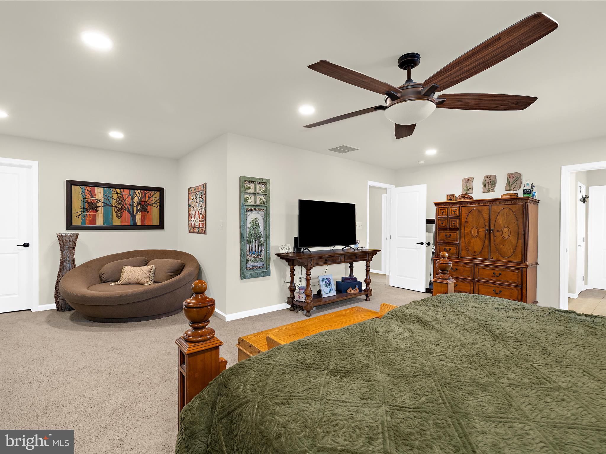 MEDLEY ESTATES - Residential