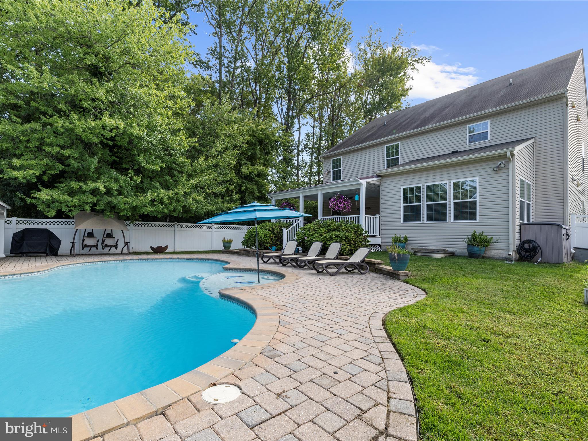 MEDLEY ESTATES - Residential