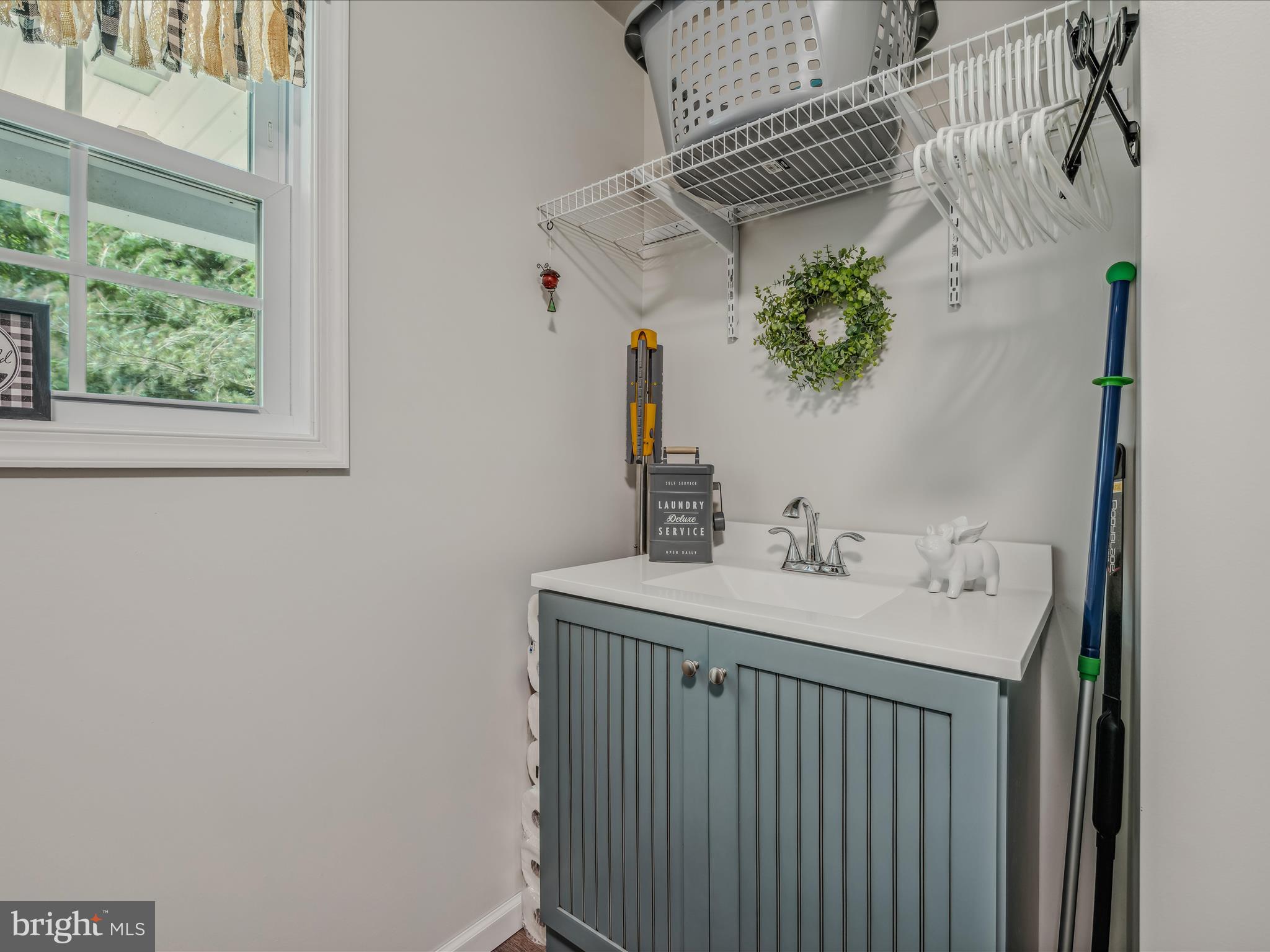 DOGWOOD MANOR - Residential