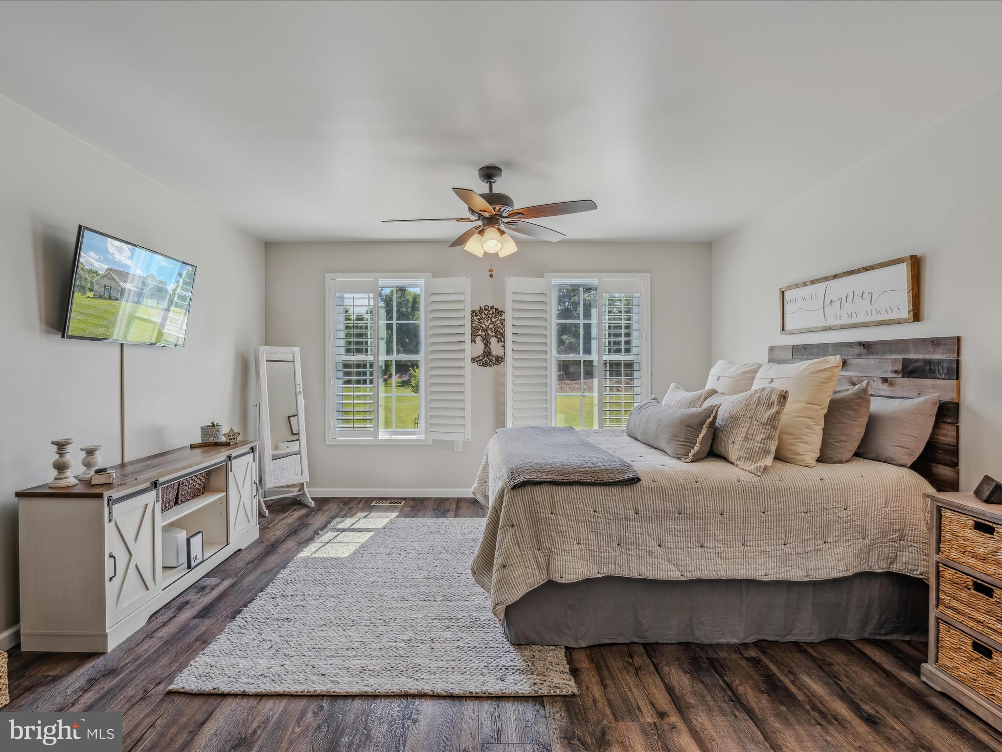 DOGWOOD MANOR - Residential