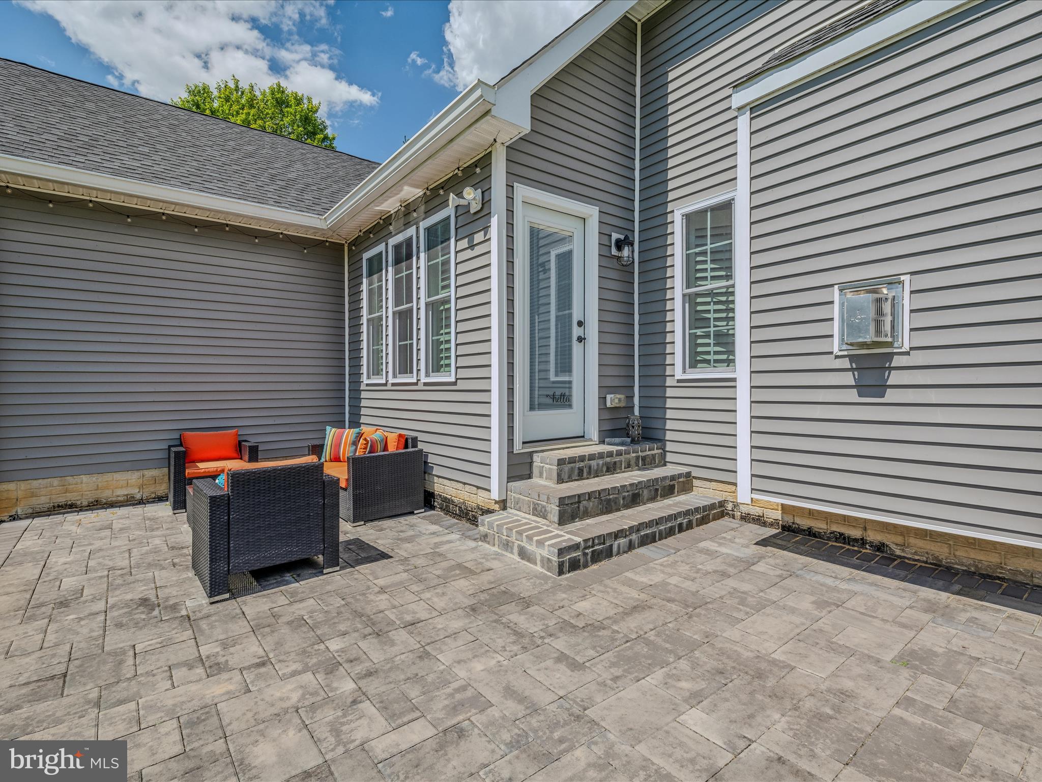 DOGWOOD MANOR - Residential