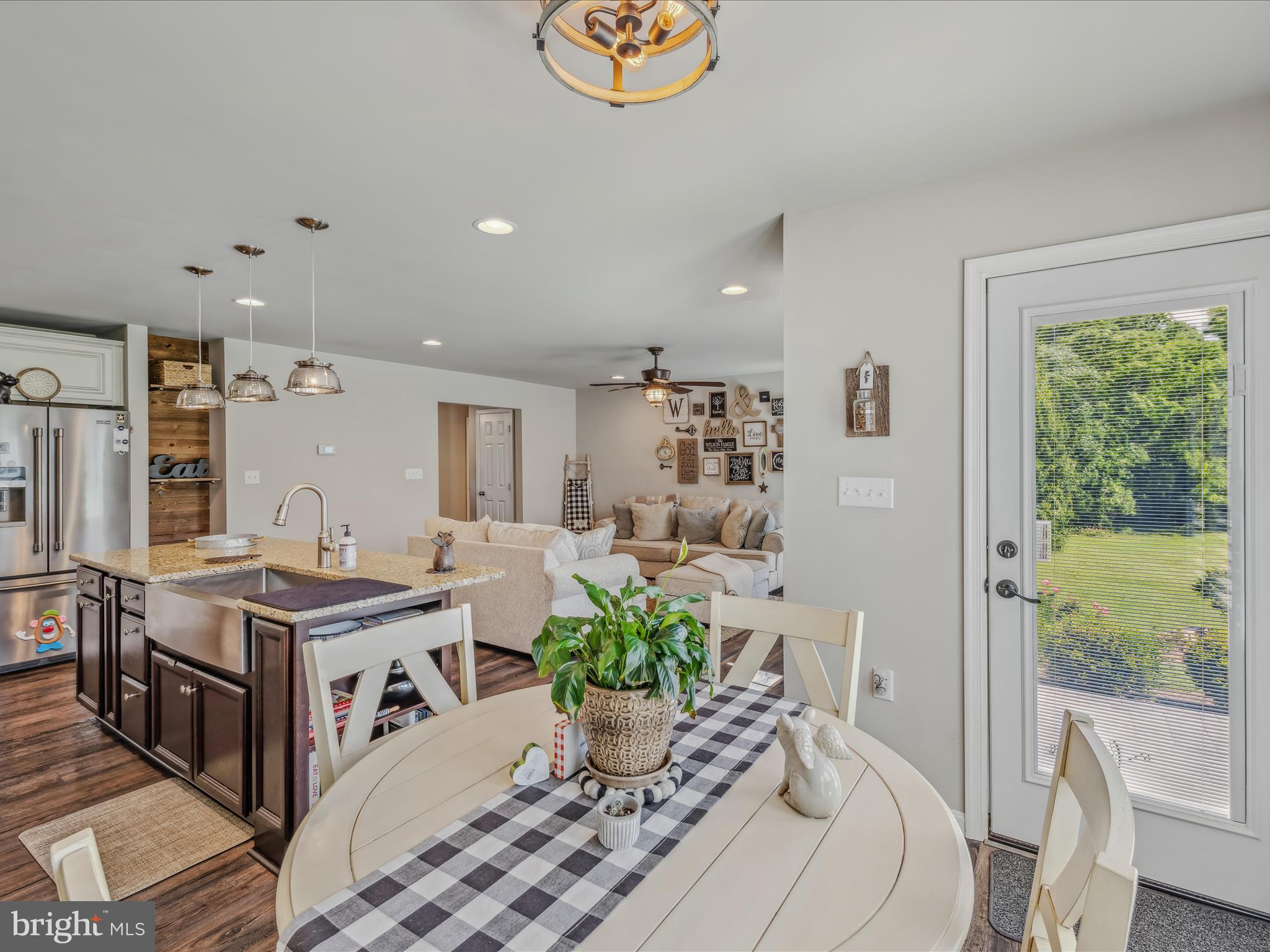 DOGWOOD MANOR - Residential