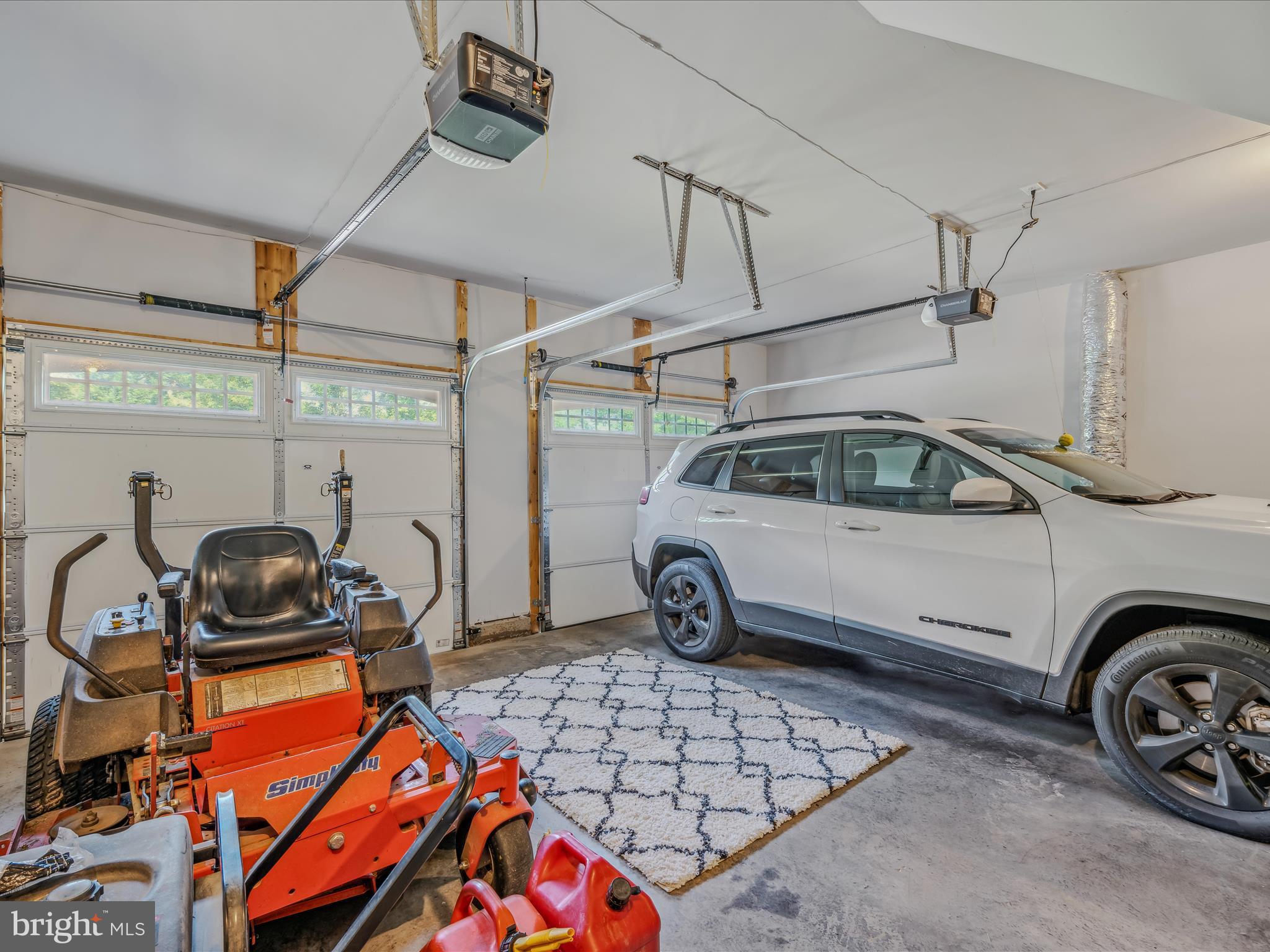 DOGWOOD MANOR - Residential