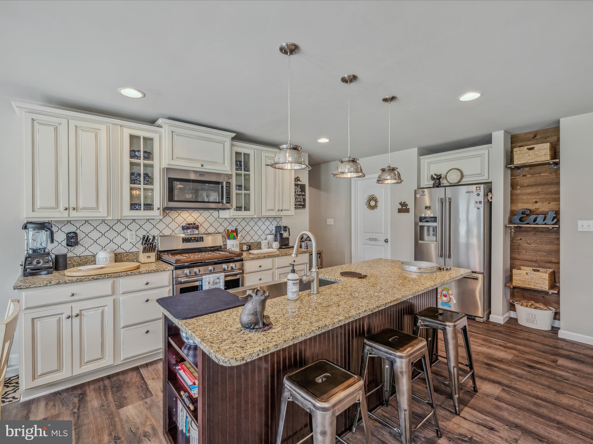 DOGWOOD MANOR - Residential