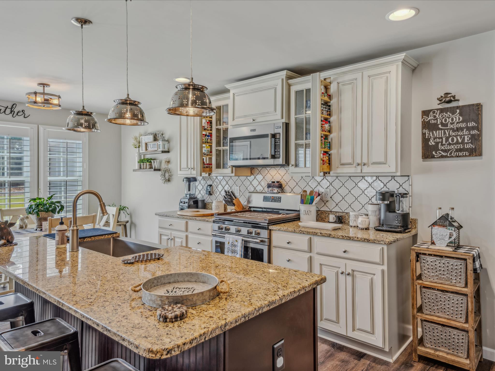 DOGWOOD MANOR - Residential