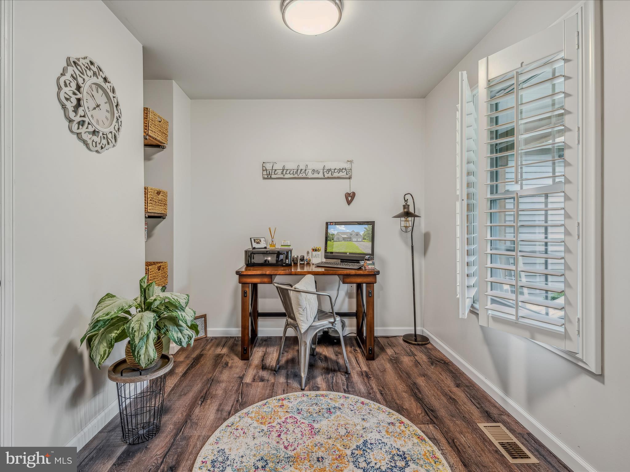 DOGWOOD MANOR - Residential