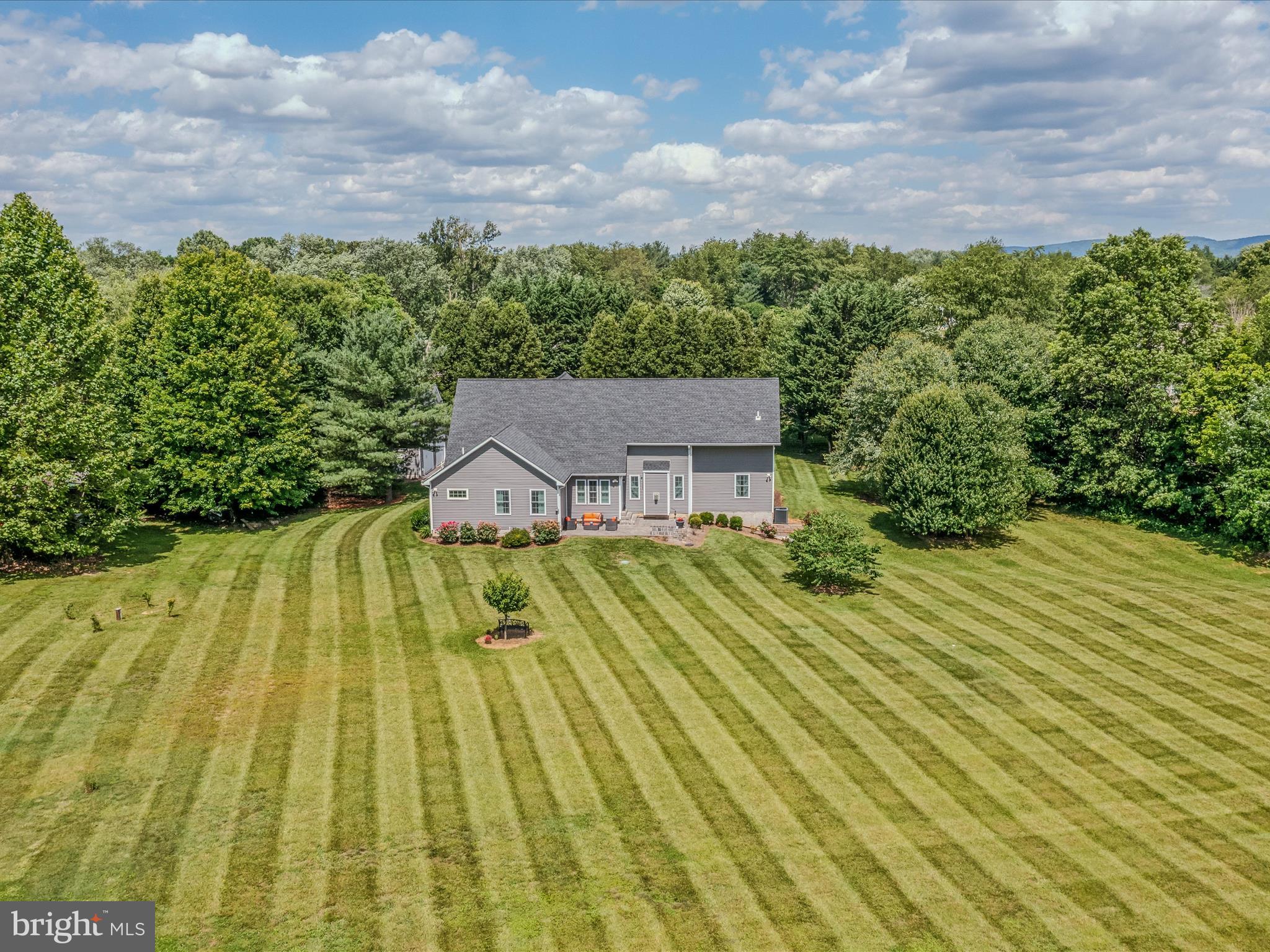 DOGWOOD MANOR - Residential