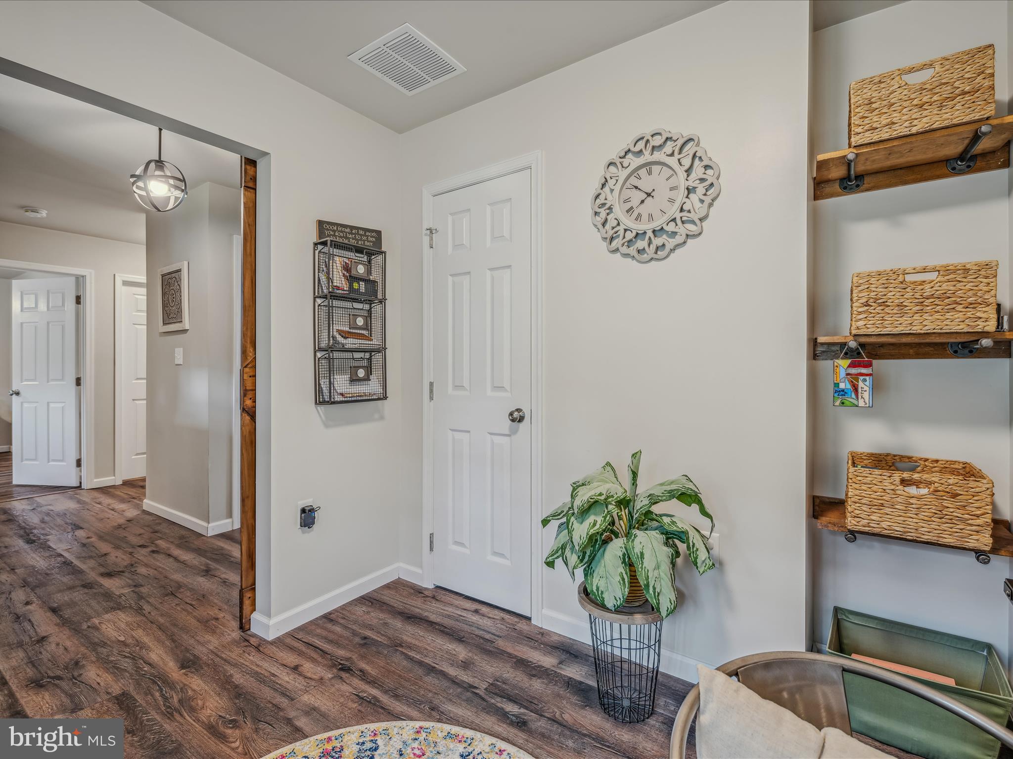 DOGWOOD MANOR - Residential