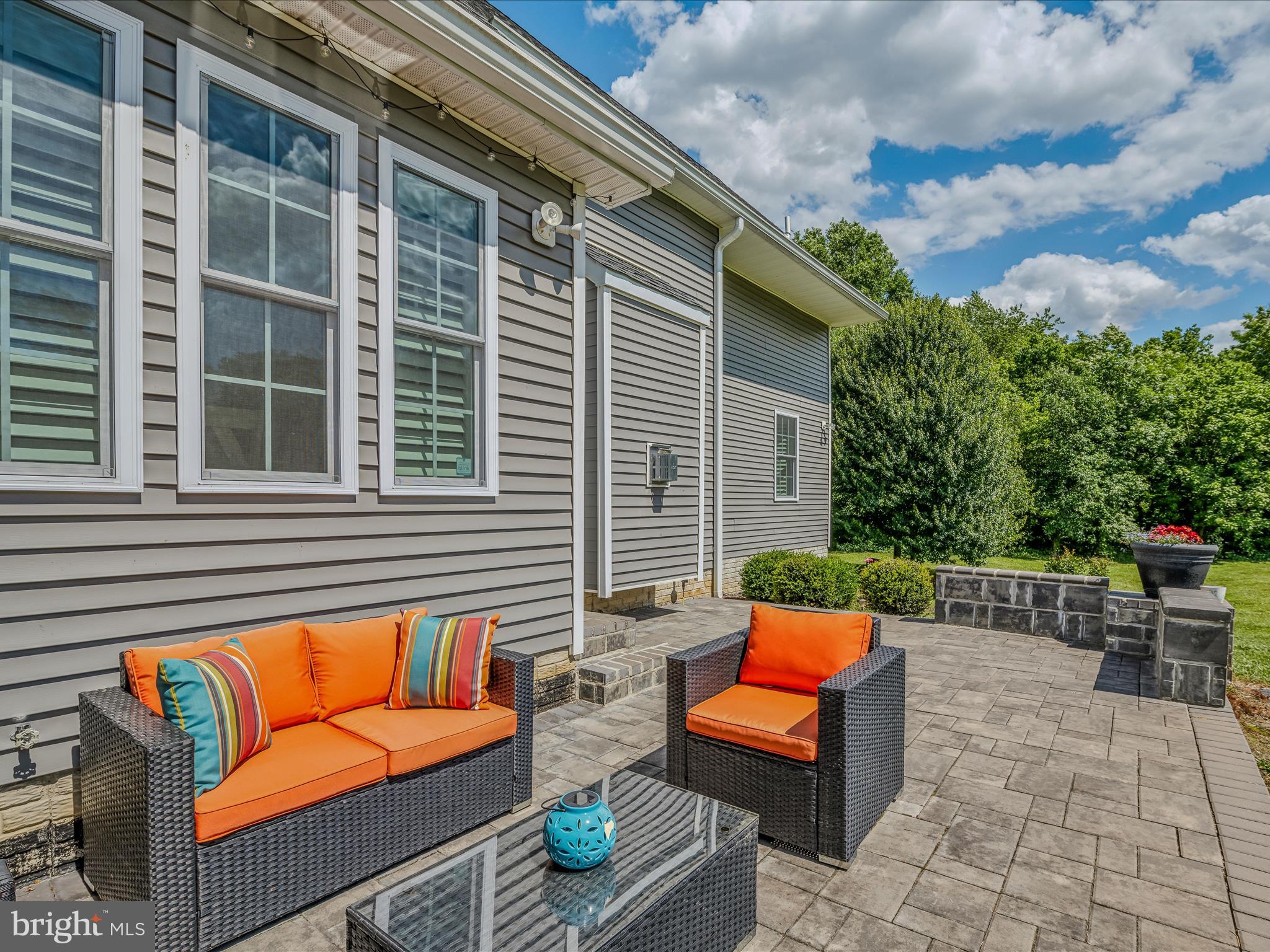 DOGWOOD MANOR - Residential