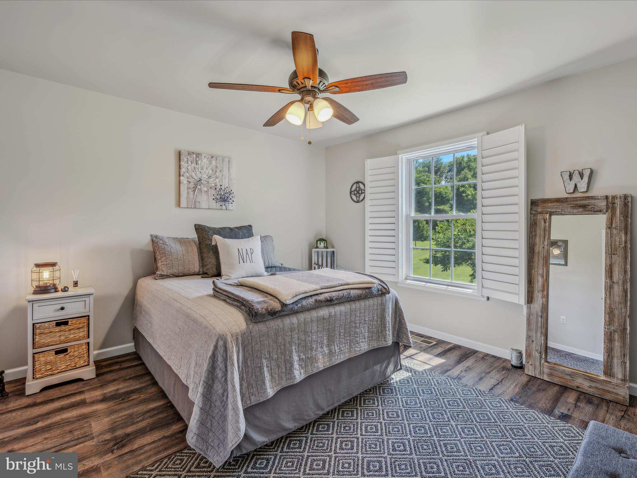 DOGWOOD MANOR - Residential