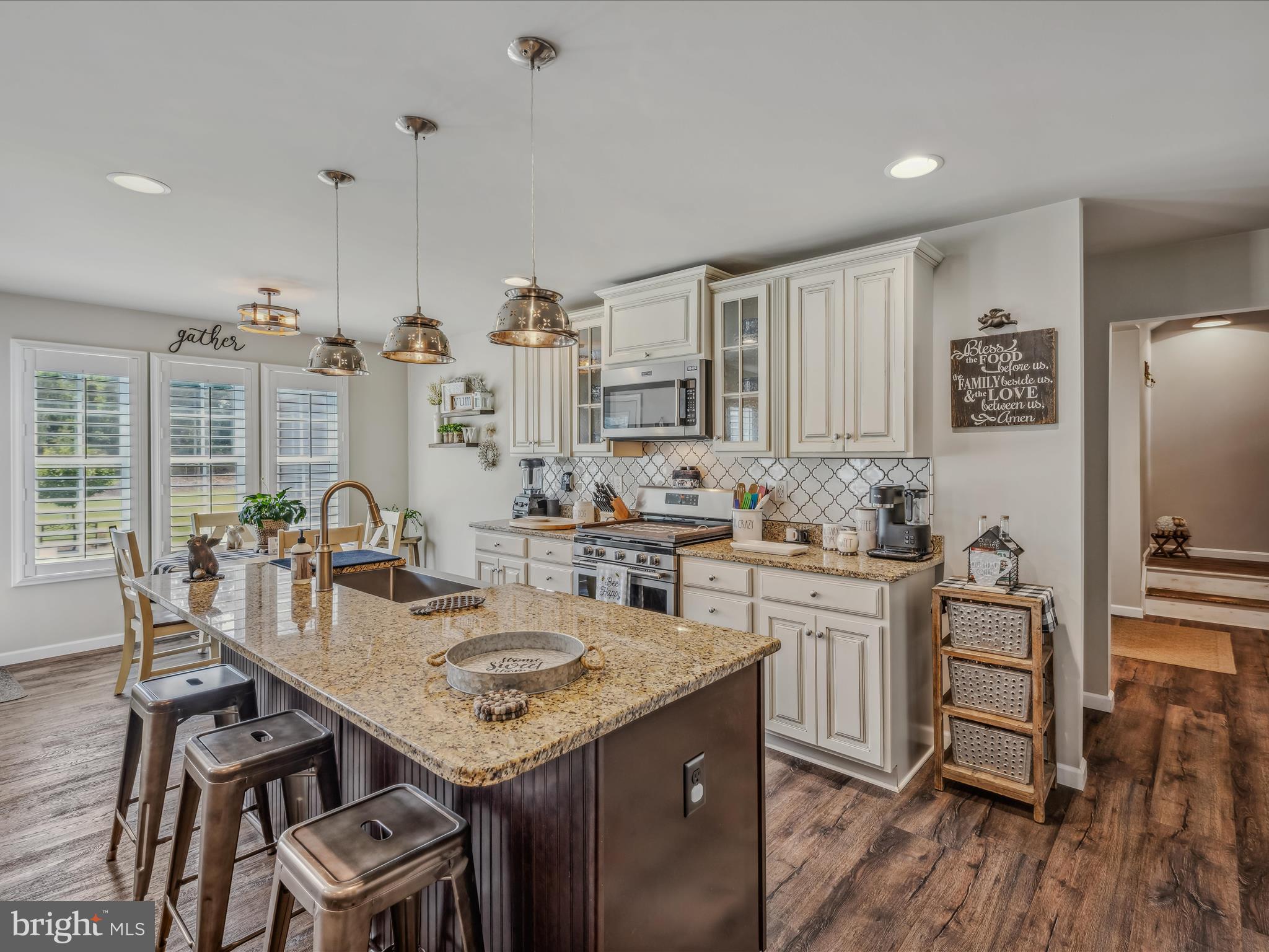 DOGWOOD MANOR - Residential