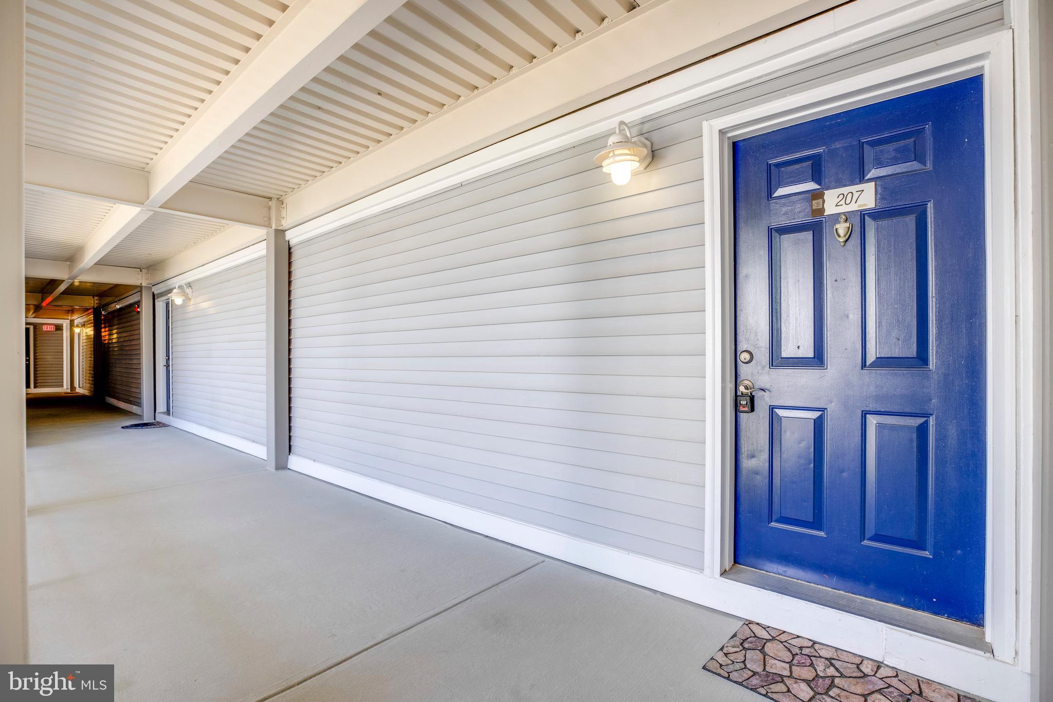 FOUR WINDS AT OAKTON - Residential