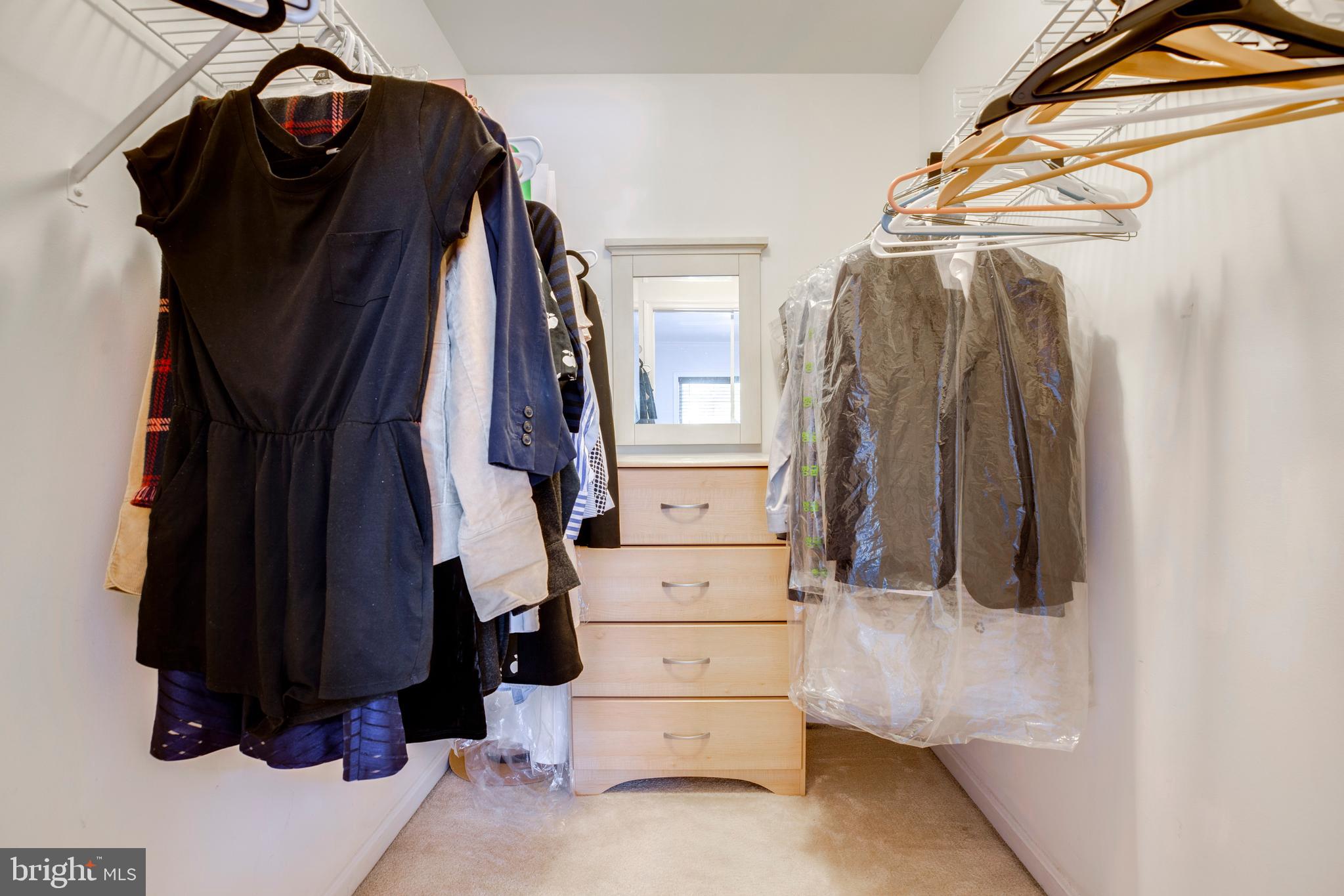 FOUR WINDS AT OAKTON - Residential