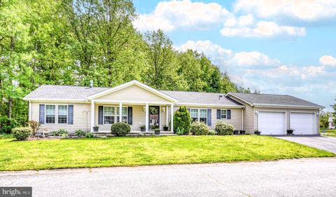 30 VERNELL COURT 30 DOVER DE 19901