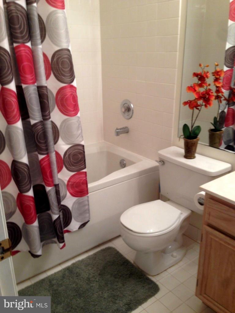 LEE LANDING - Residential Lease