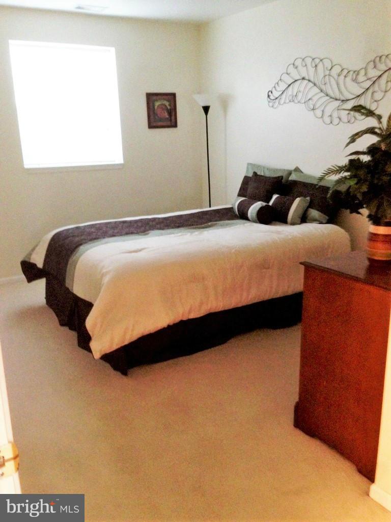 LEE LANDING - Residential Lease