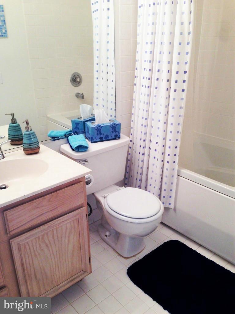 LEE LANDING - Residential Lease