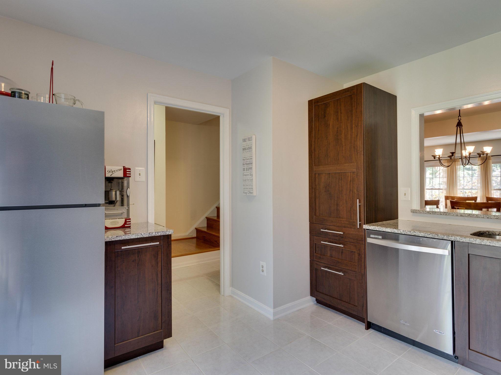 LAKEPOINTE - Residential