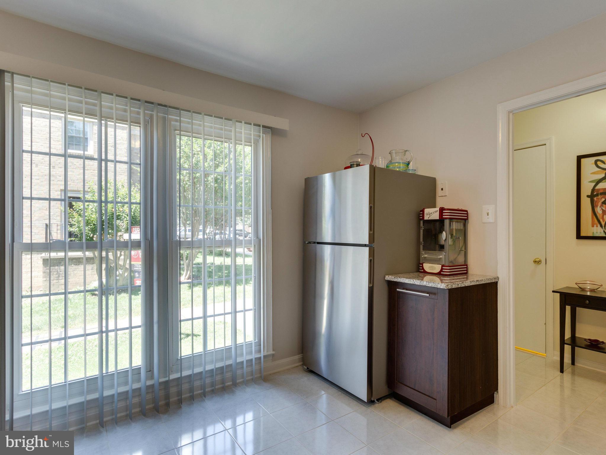 LAKEPOINTE - Residential