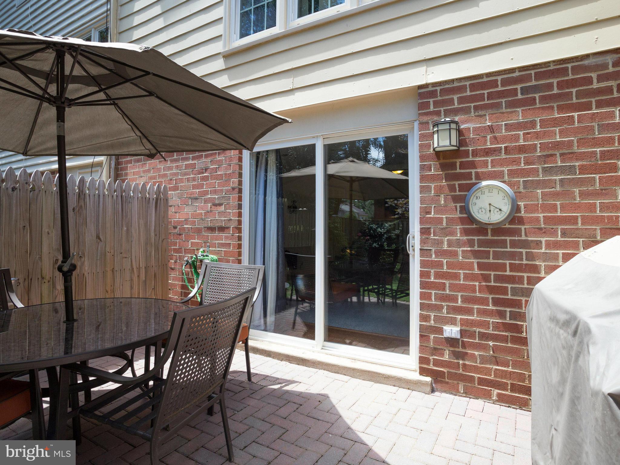 LAKEPOINTE - Residential