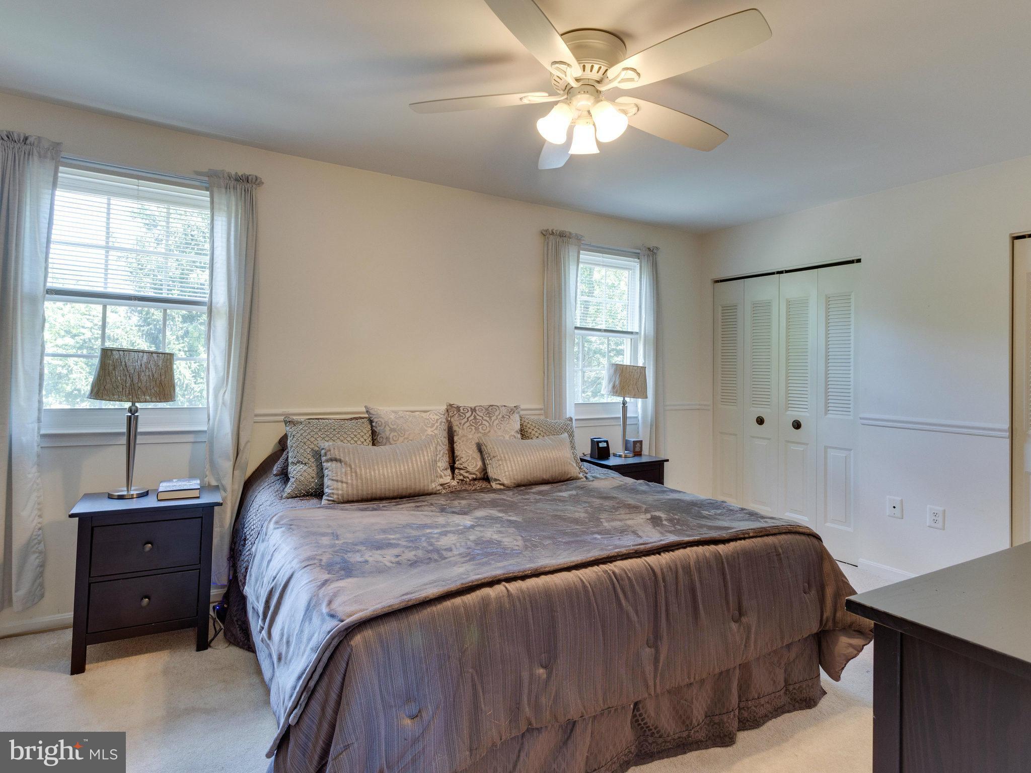 LAKEPOINTE - Residential