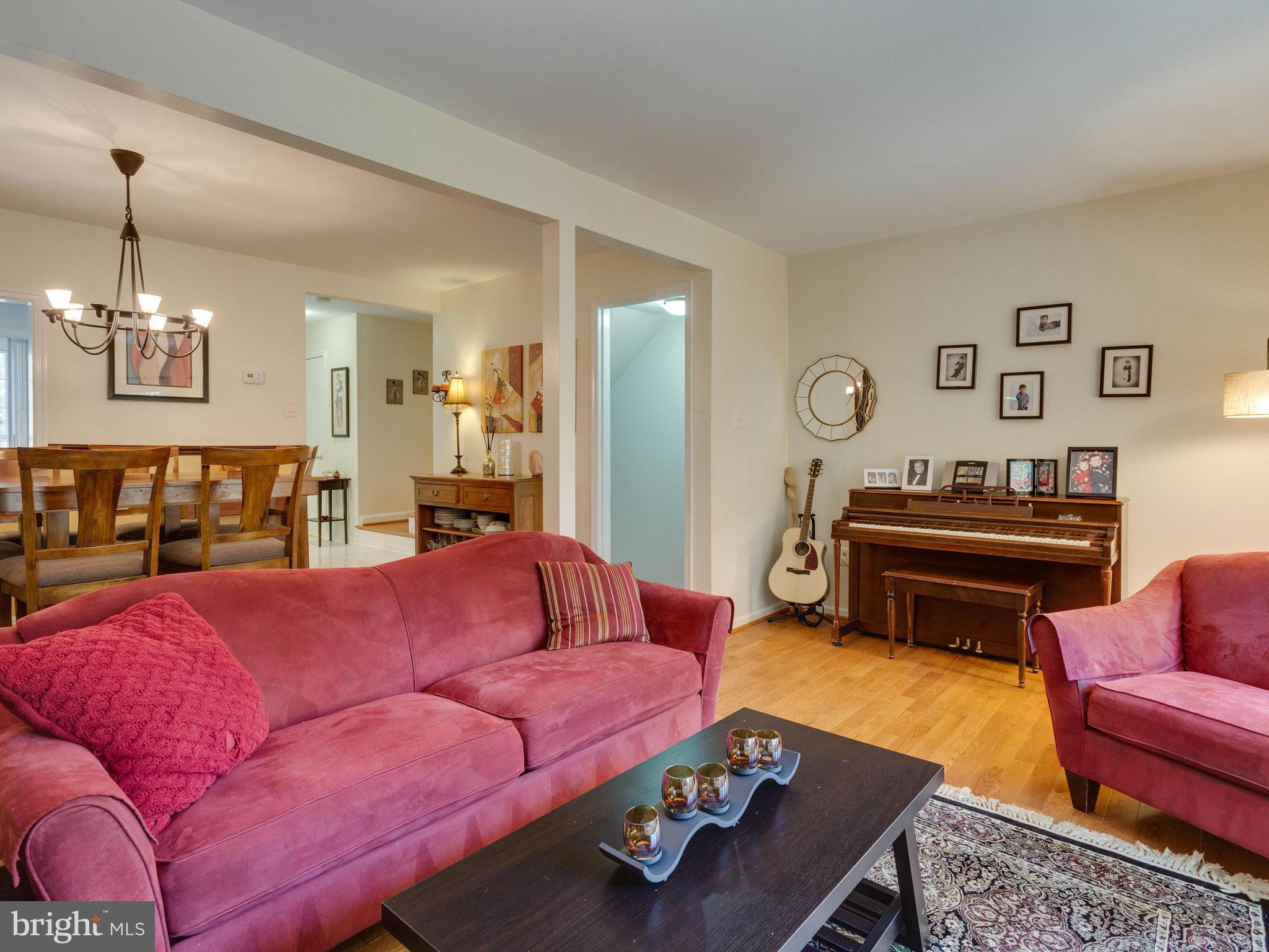 LAKEPOINTE - Residential