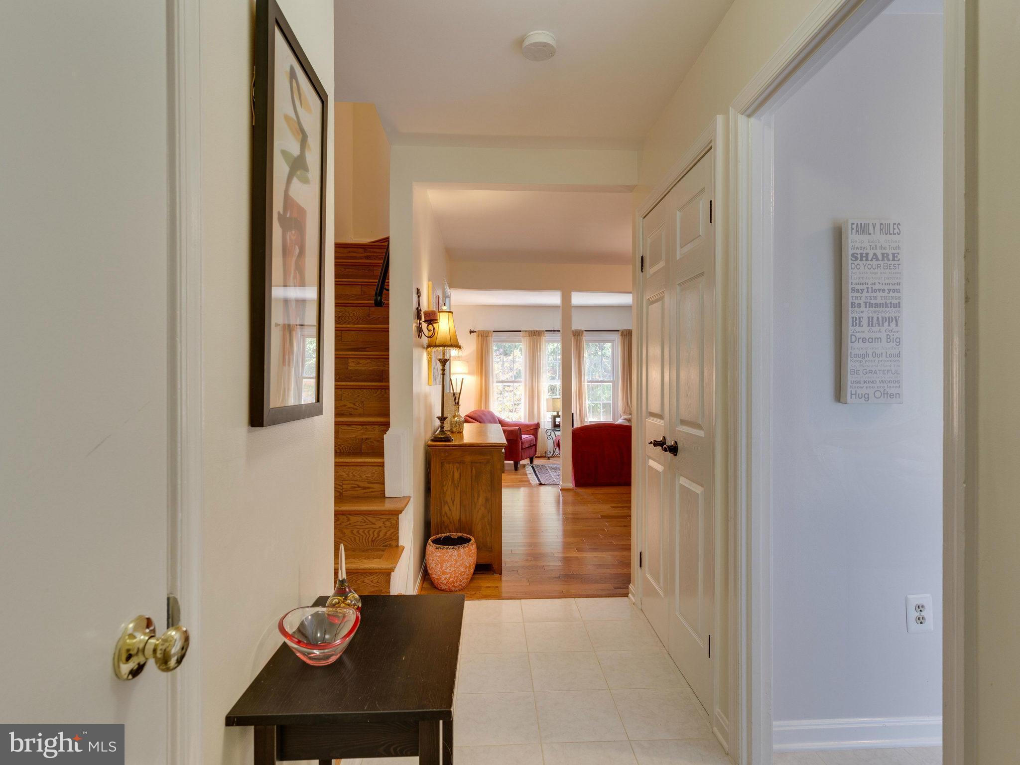 LAKEPOINTE - Residential